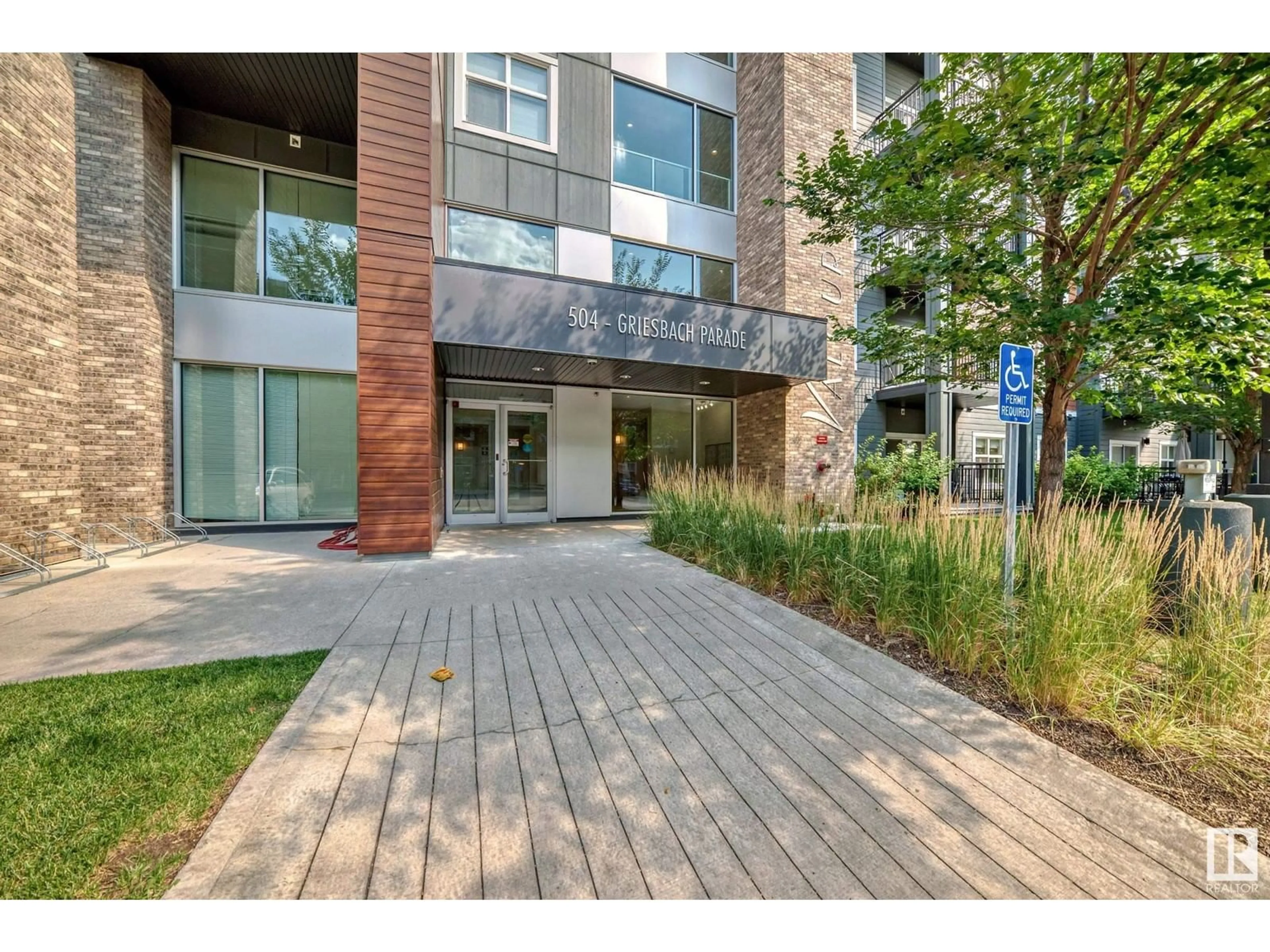 Indoor foyer for #105 504 GRIESBACH PR NW, Edmonton Alberta T5E6V9