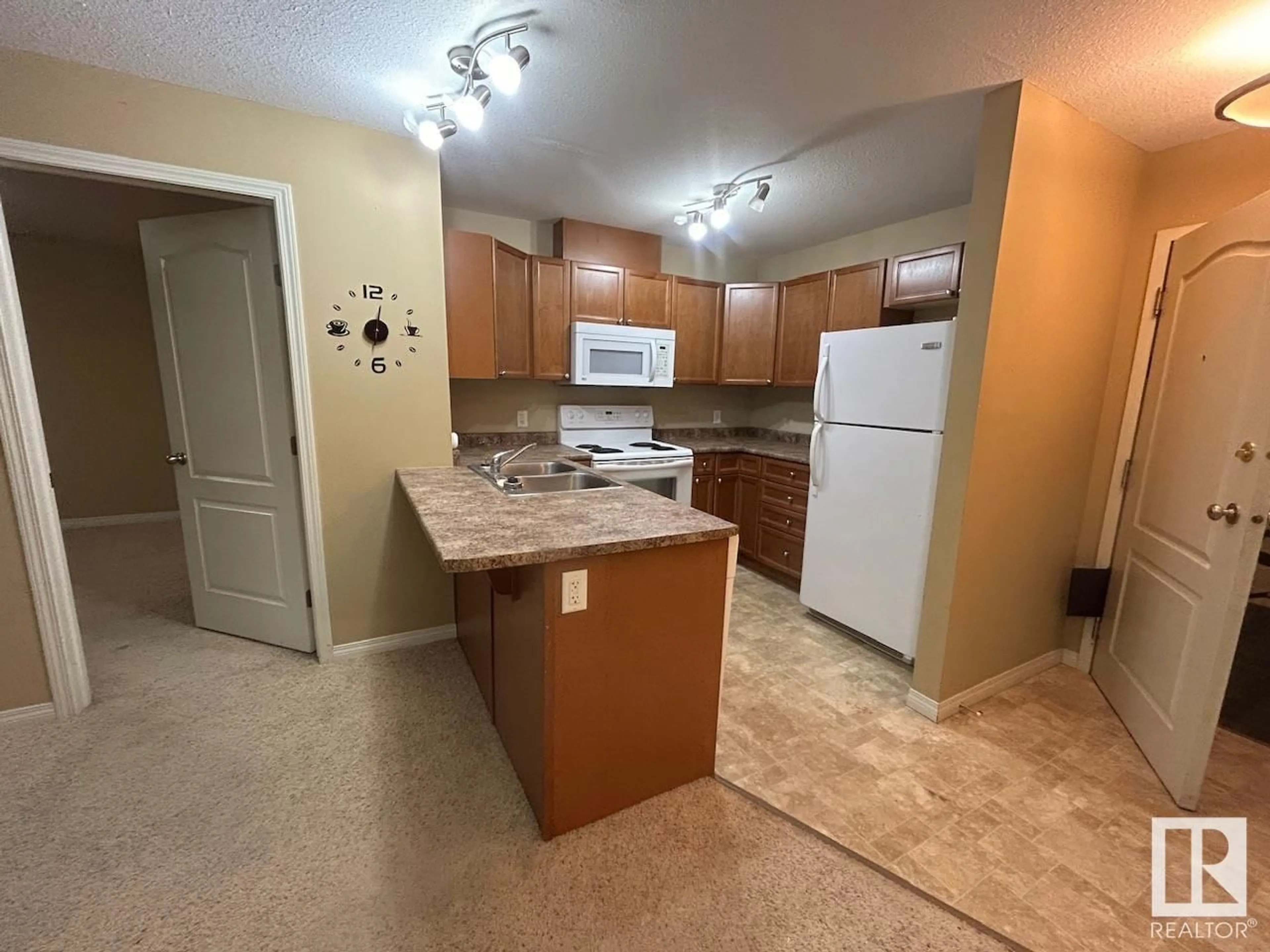 Standard kitchen, not visible floor, cottage for #311 4903 47 AV, Stony Plain Alberta T7Z0C6