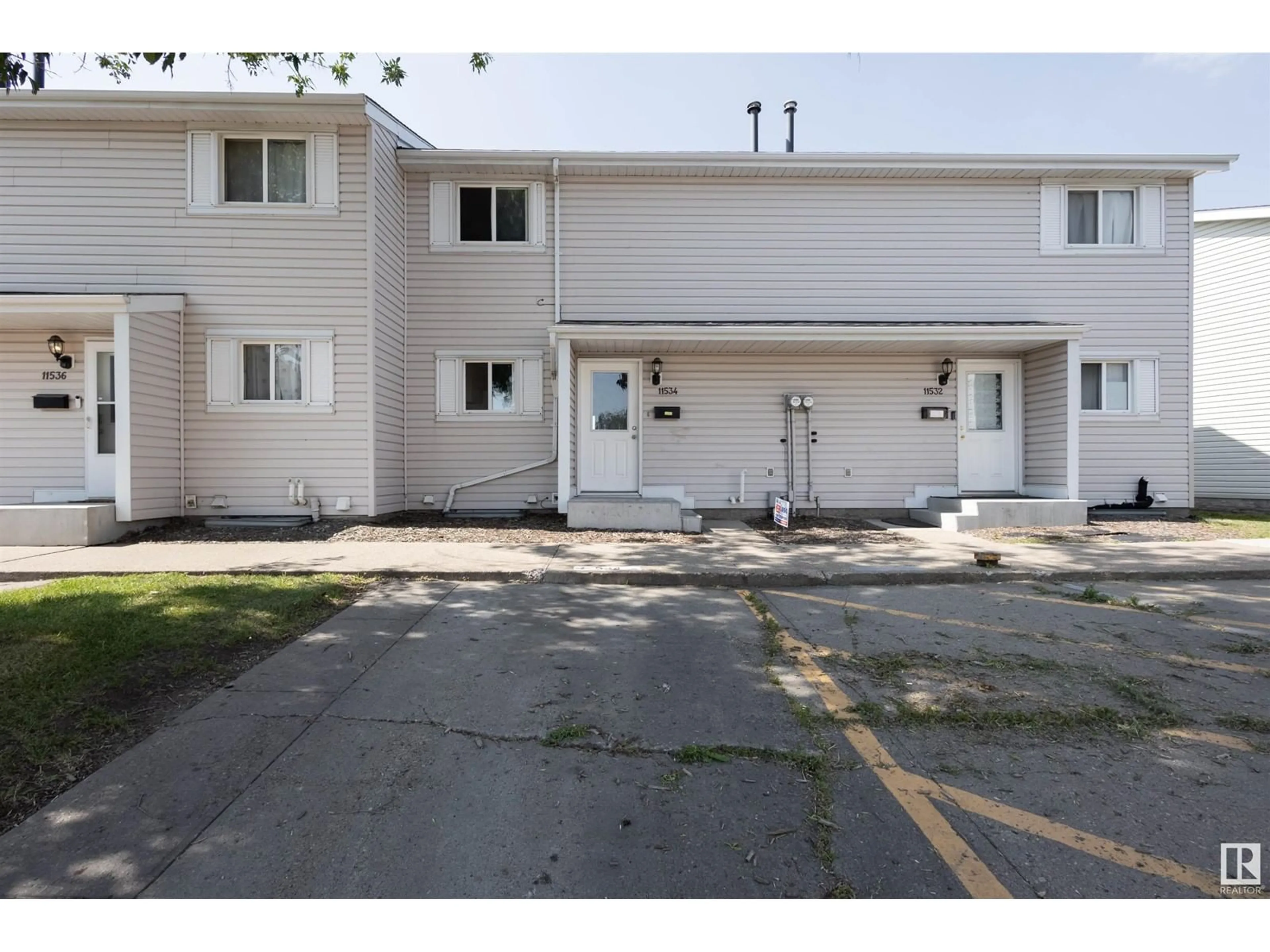 A pic from exterior of the house or condo for 11534 139 AV NW, Edmonton Alberta T5X3L4