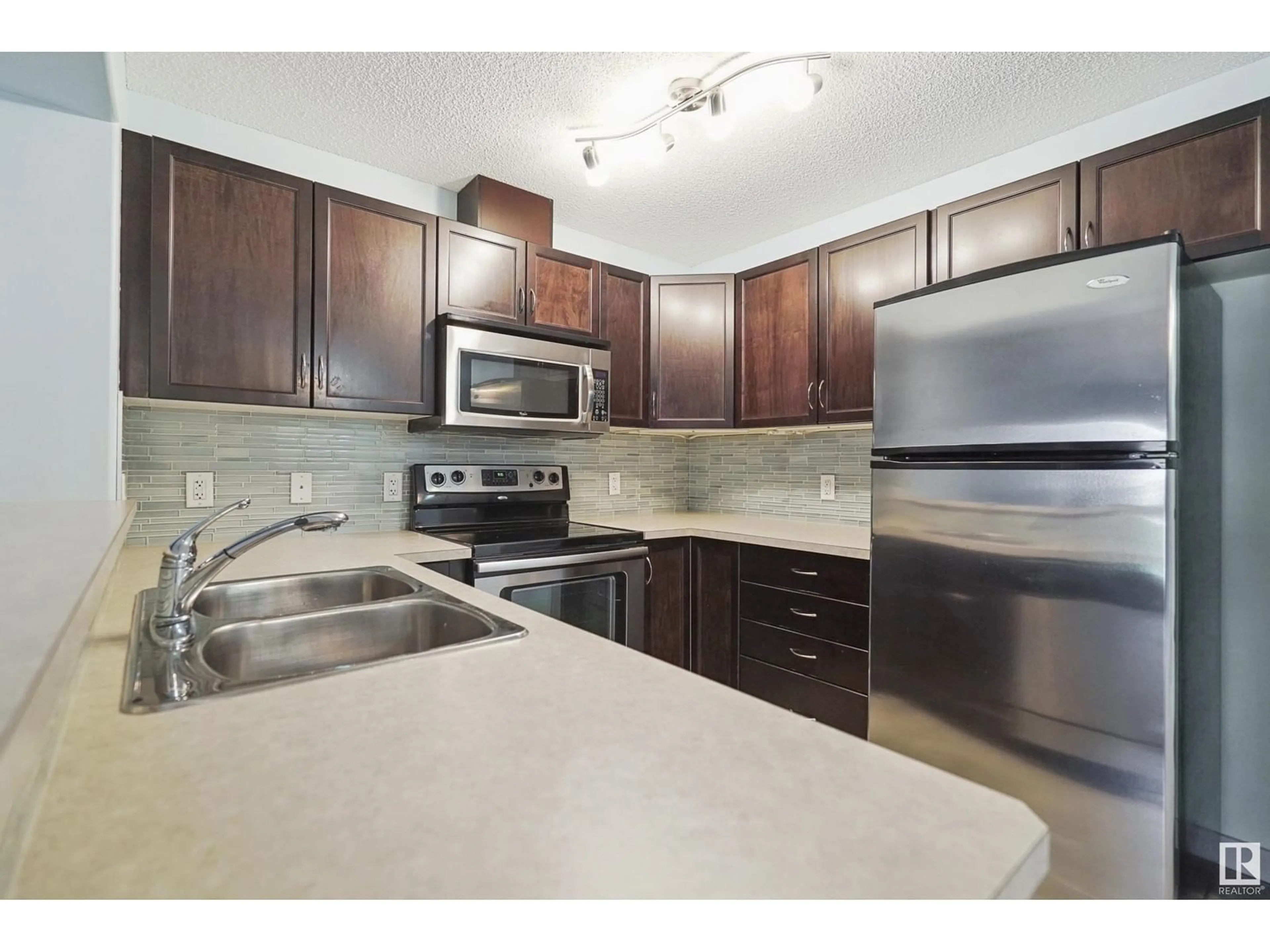 Standard kitchen for #224 11603 ELLERSLIE RD SW, Edmonton Alberta T6W0J3