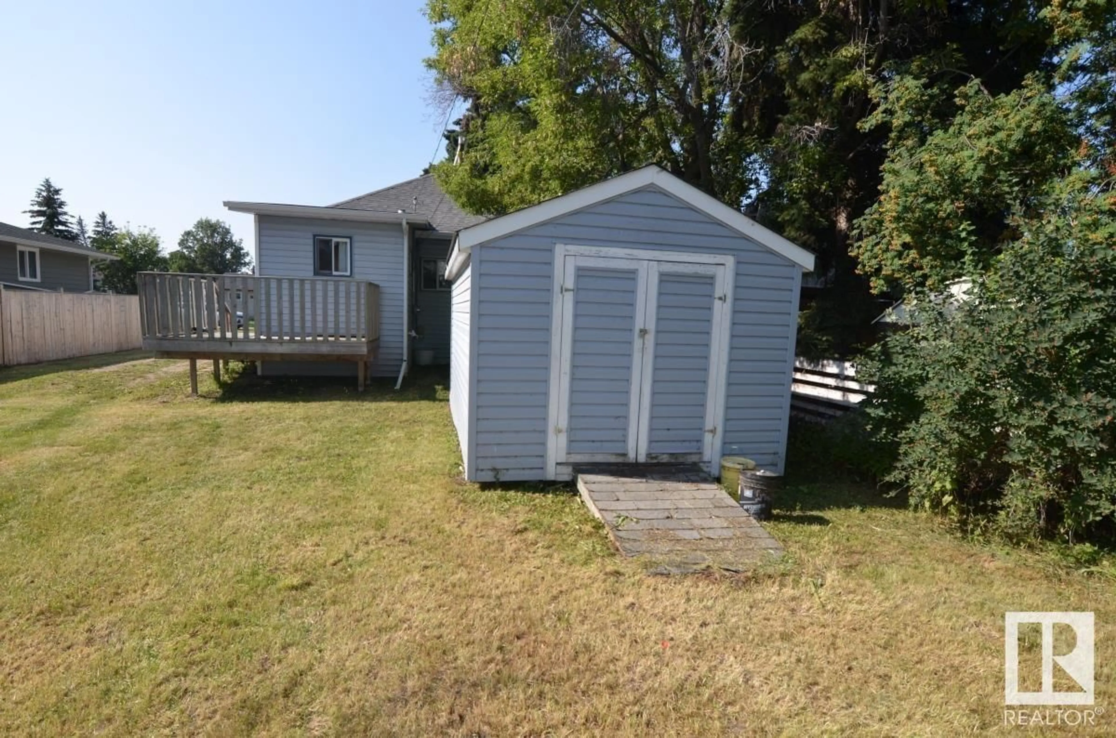 Shed for 5120 55 AV, Tofield Alberta T0B4J0