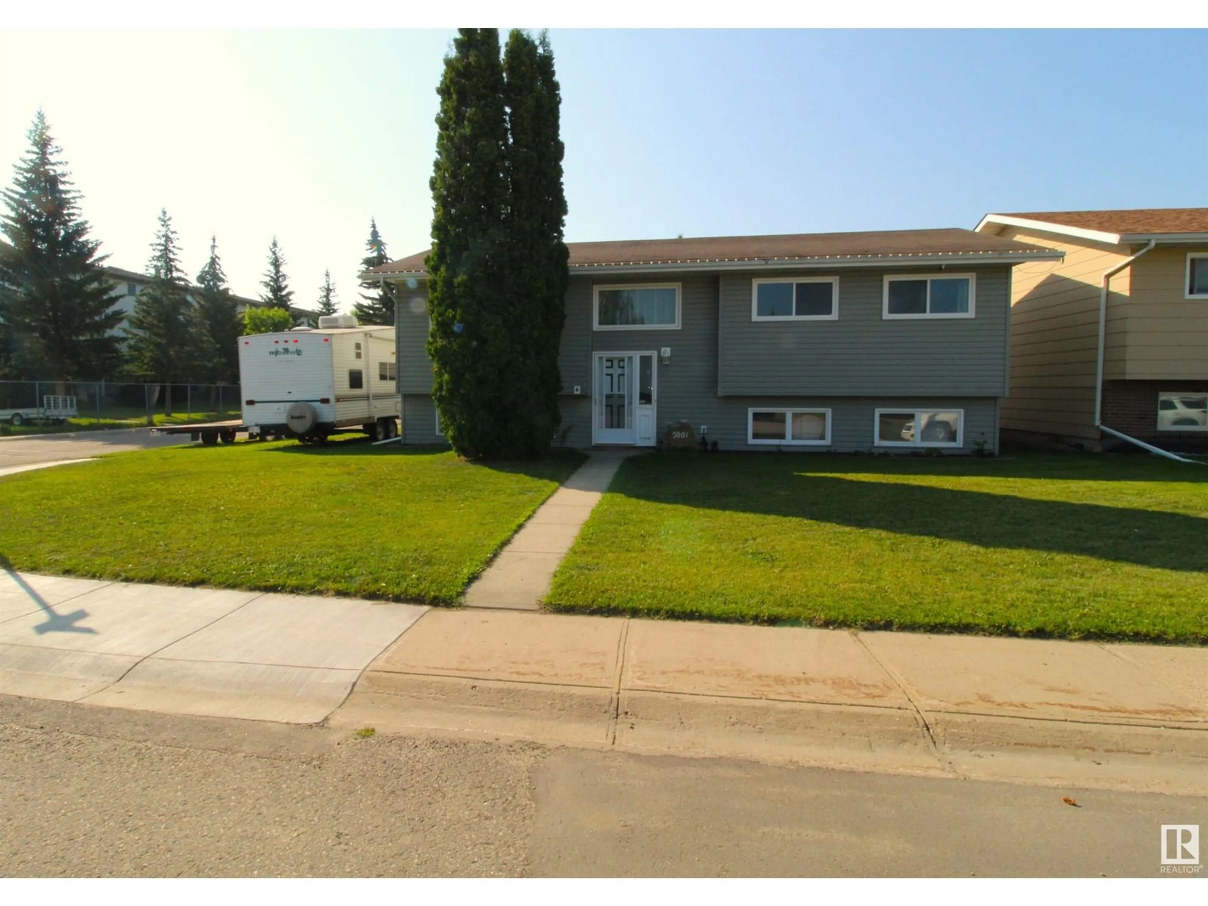 A pic from exterior of the house or condo, the street view for 5001 55 AV, St. Paul Town Alberta T0A3A1