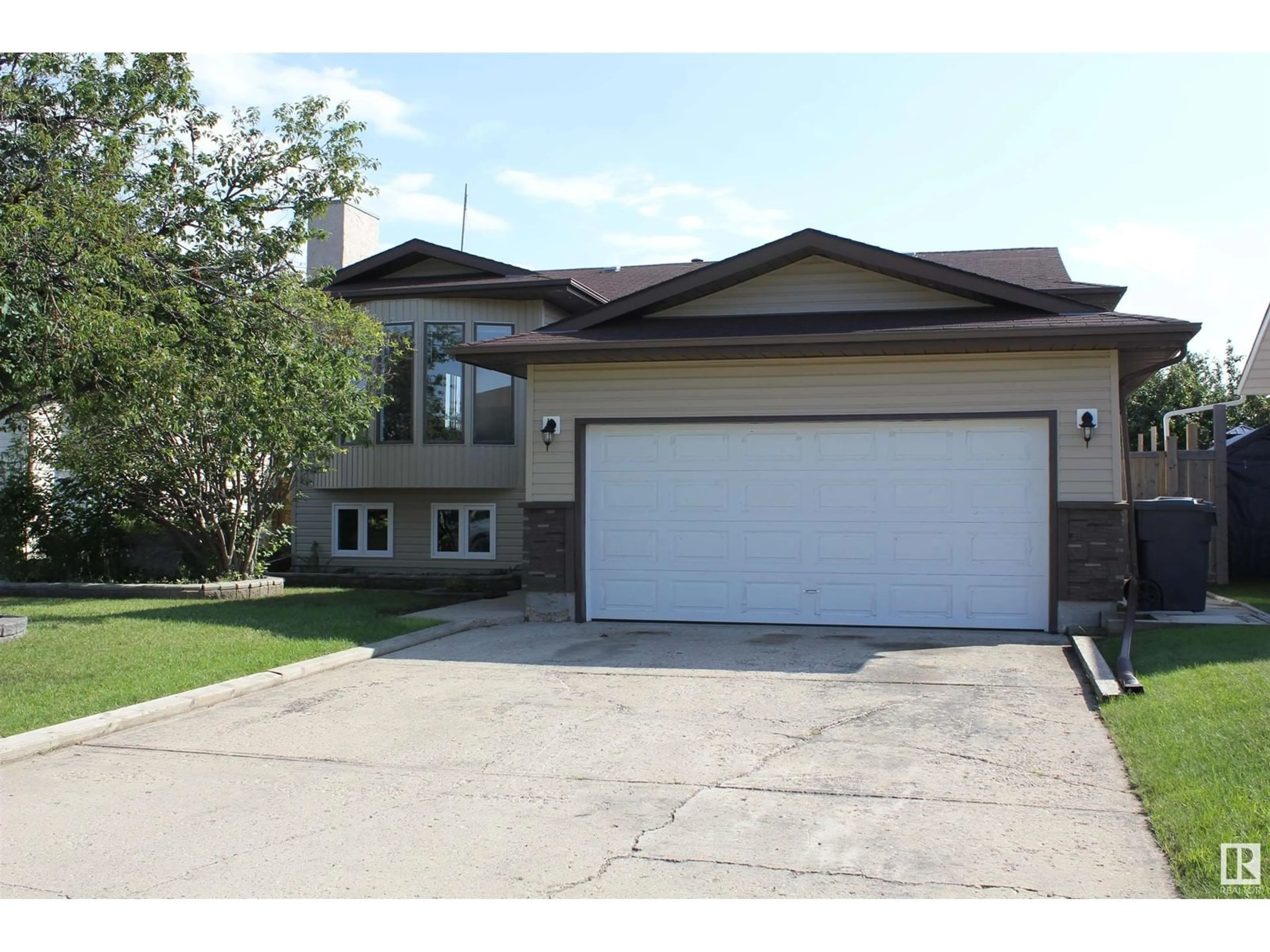 Frontside or backside of a home, the street view for 5129 58 AV, Elk Point Alberta T0A1A0