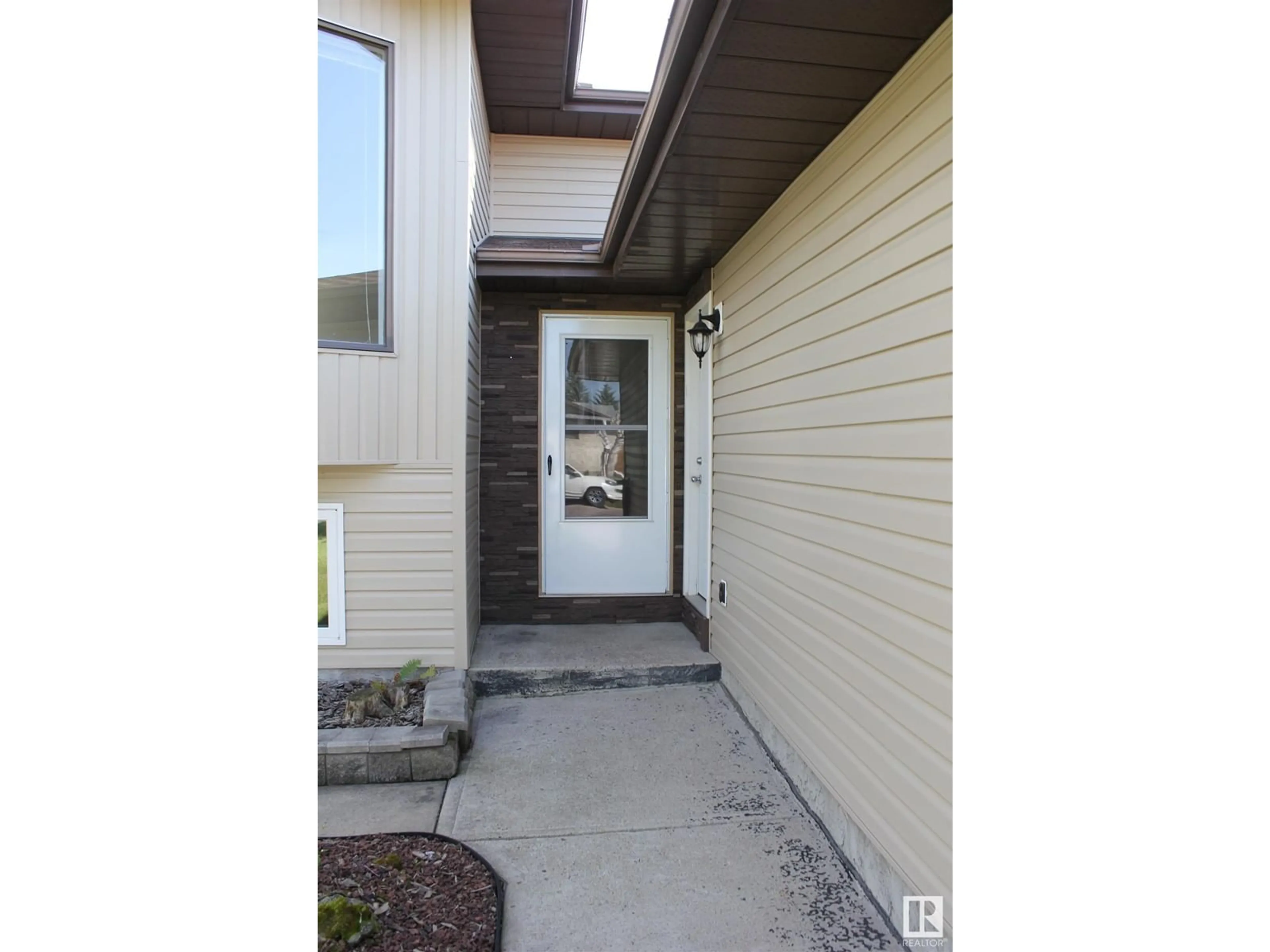 Indoor entryway, cement floor for 5129 58 AV, Elk Point Alberta T0A1A0