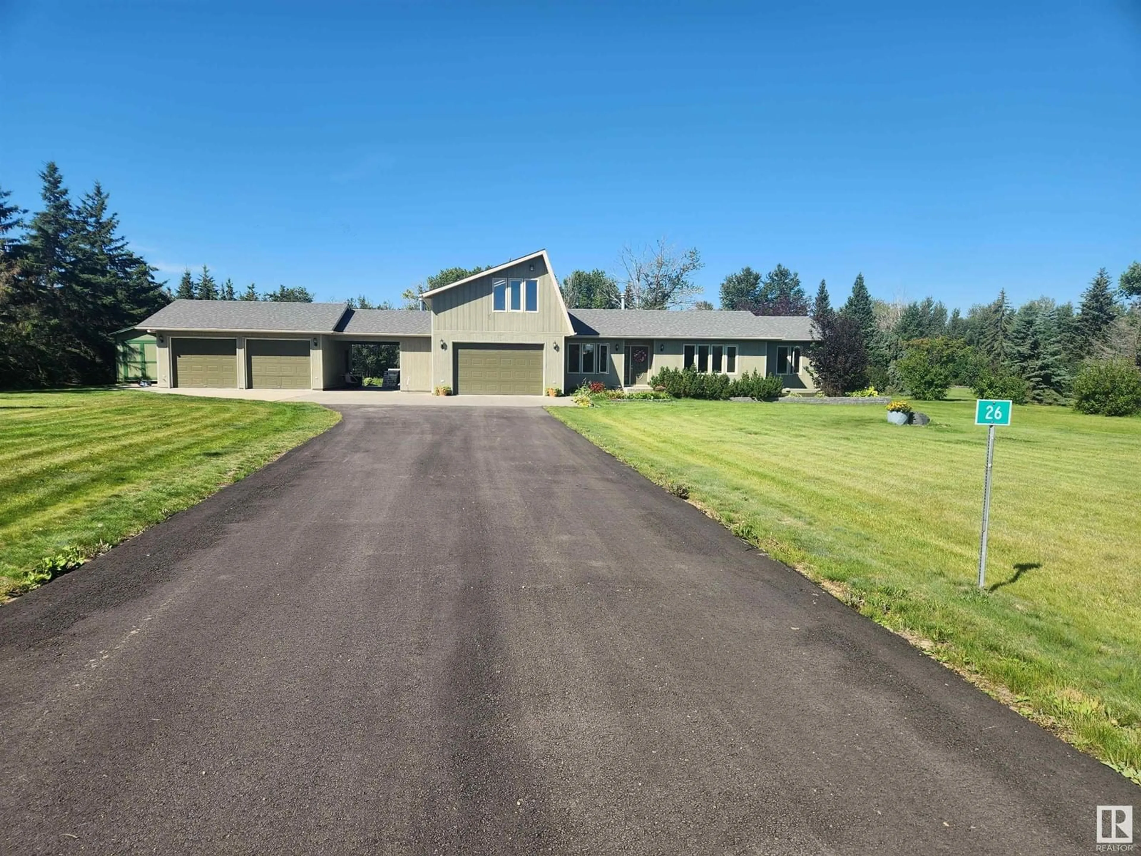 Frontside or backside of a home, the street view for 26 27118 HWY 18, Rural Westlock County Alberta T7P2P5