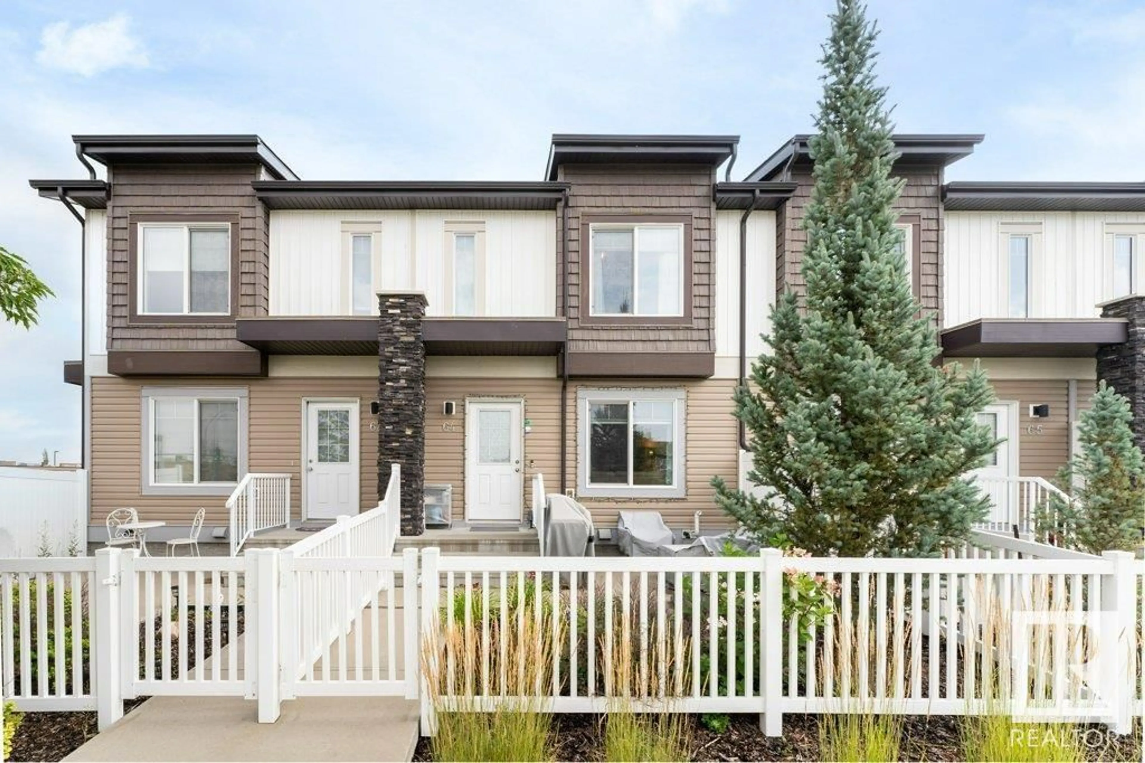 A pic from exterior of the house or condo for #64 2215 24 ST NW, Edmonton Alberta T6T1A6