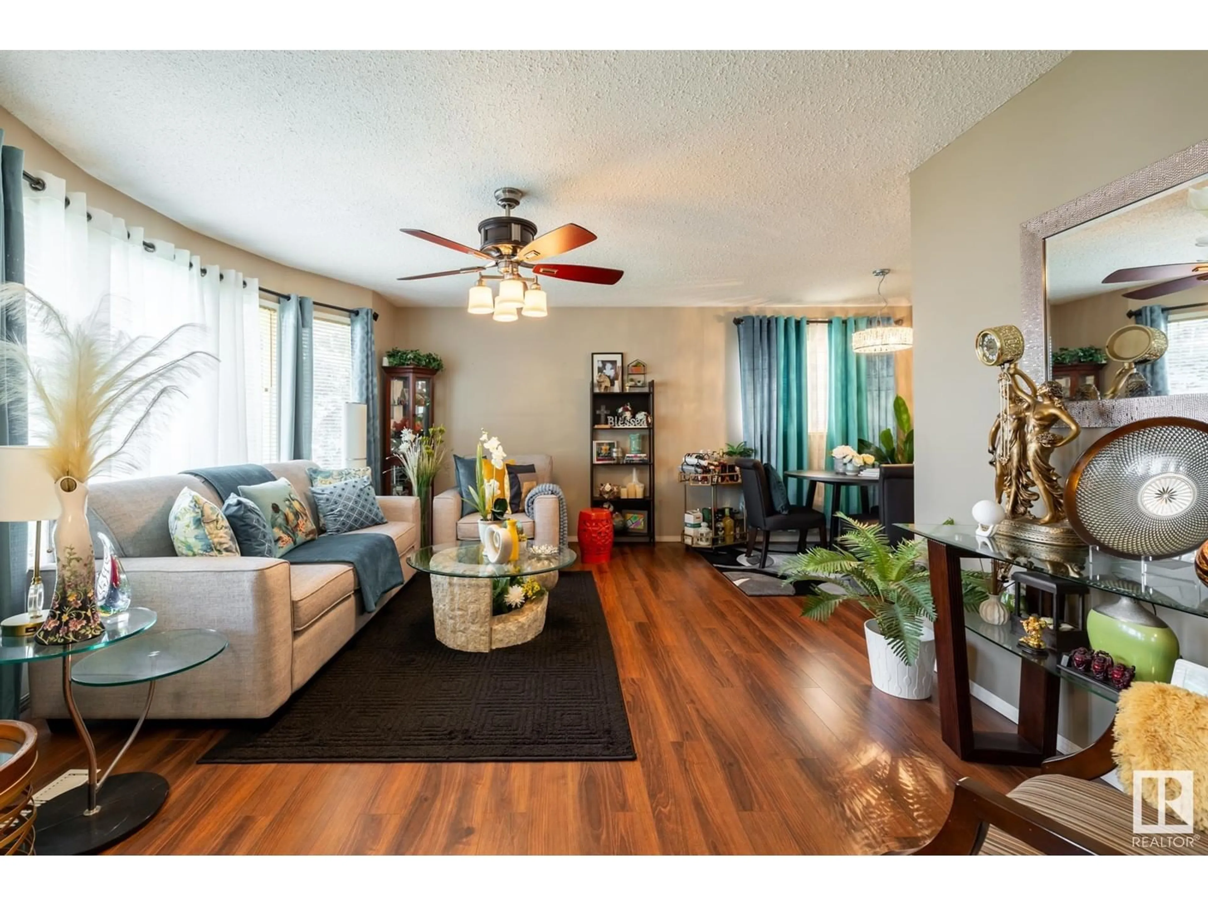 Living room, wood floors for 331 GARDEN MEADOWS DR, Wetaskiwin Alberta T9A2X8