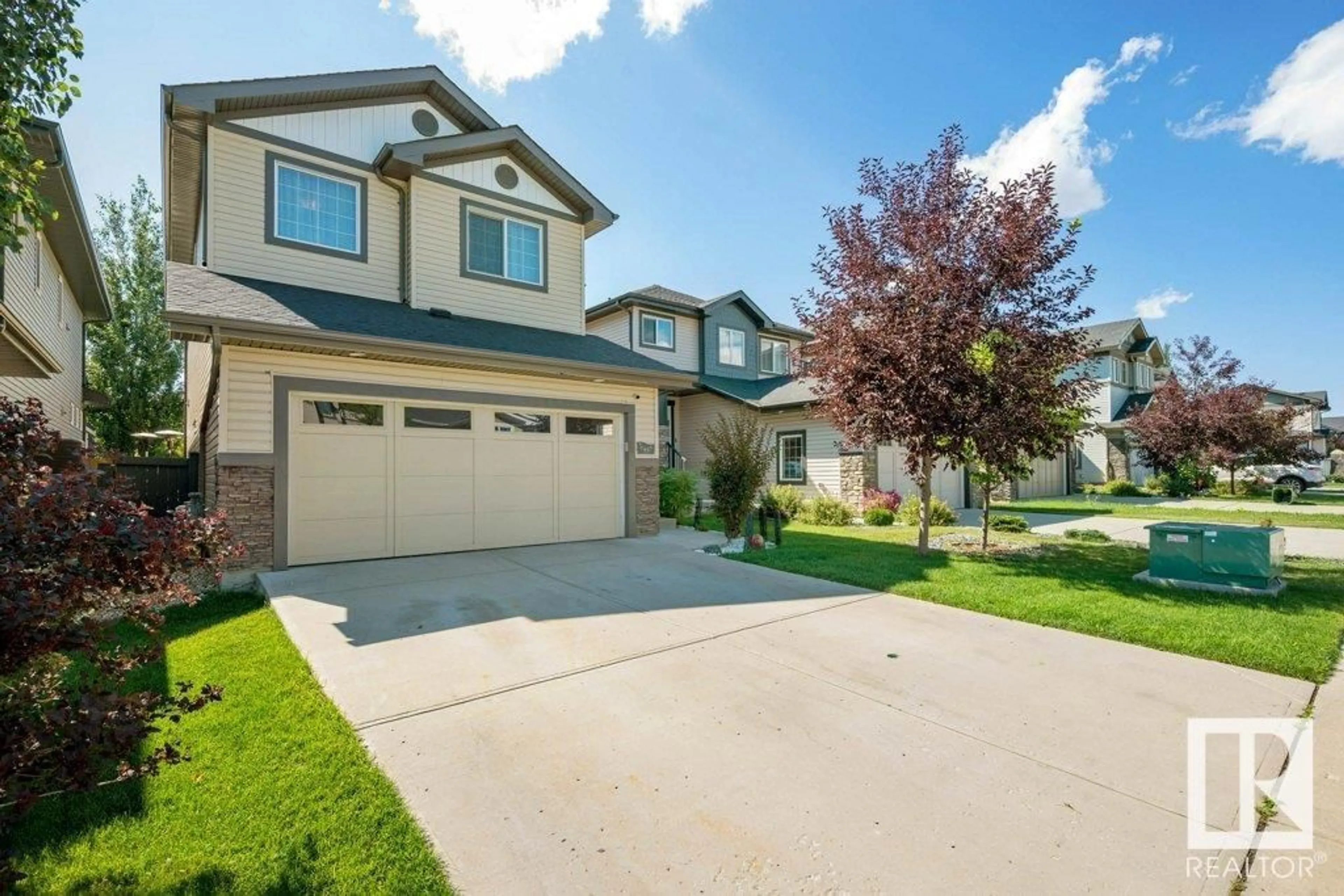 Frontside or backside of a home, the street view for 7447 GETTY WY NW, Edmonton Alberta T5T4T4