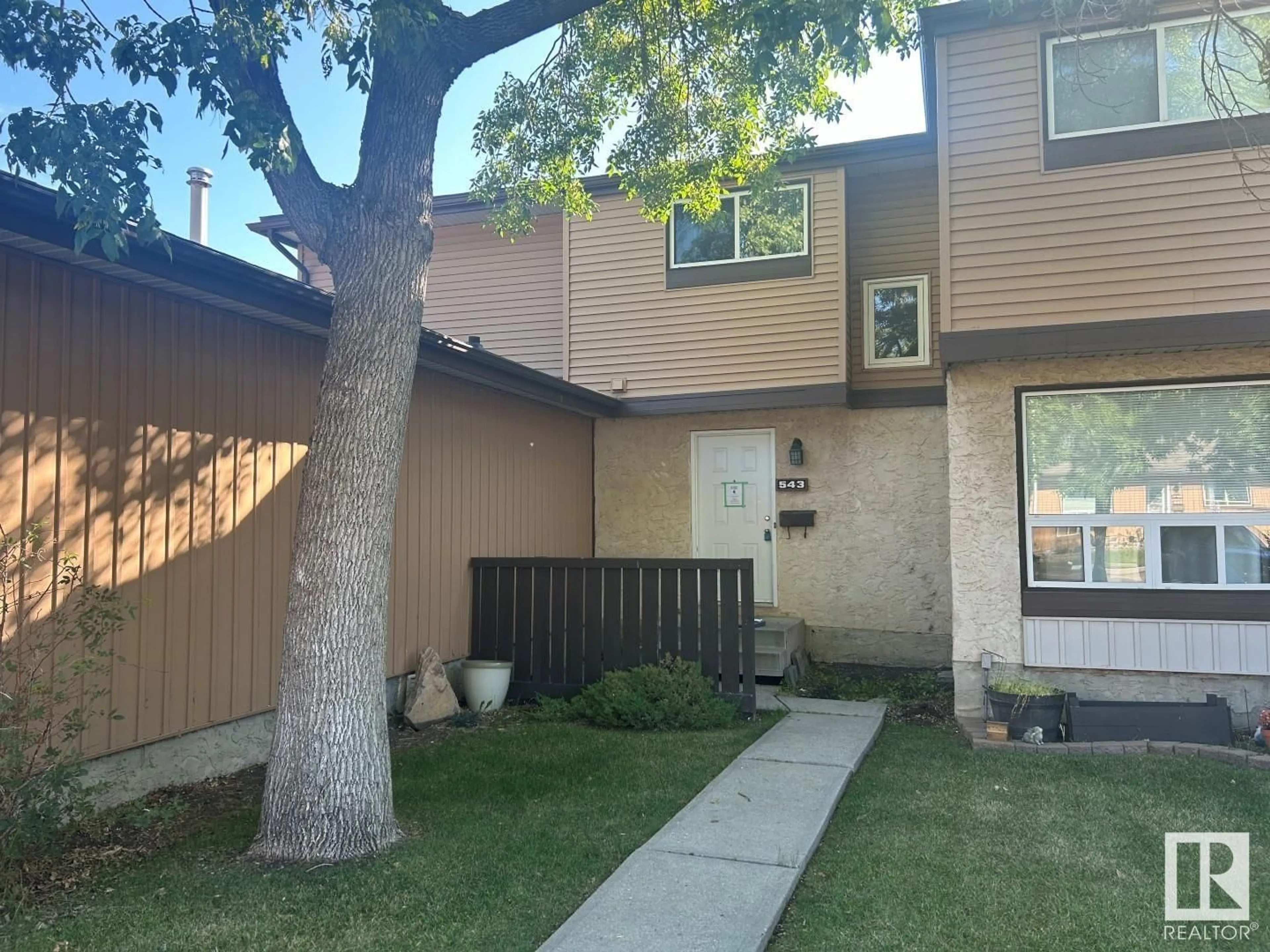 A pic from exterior of the house or condo for 543 KNOTTWOOD W NW, Edmonton Alberta T6K2V6