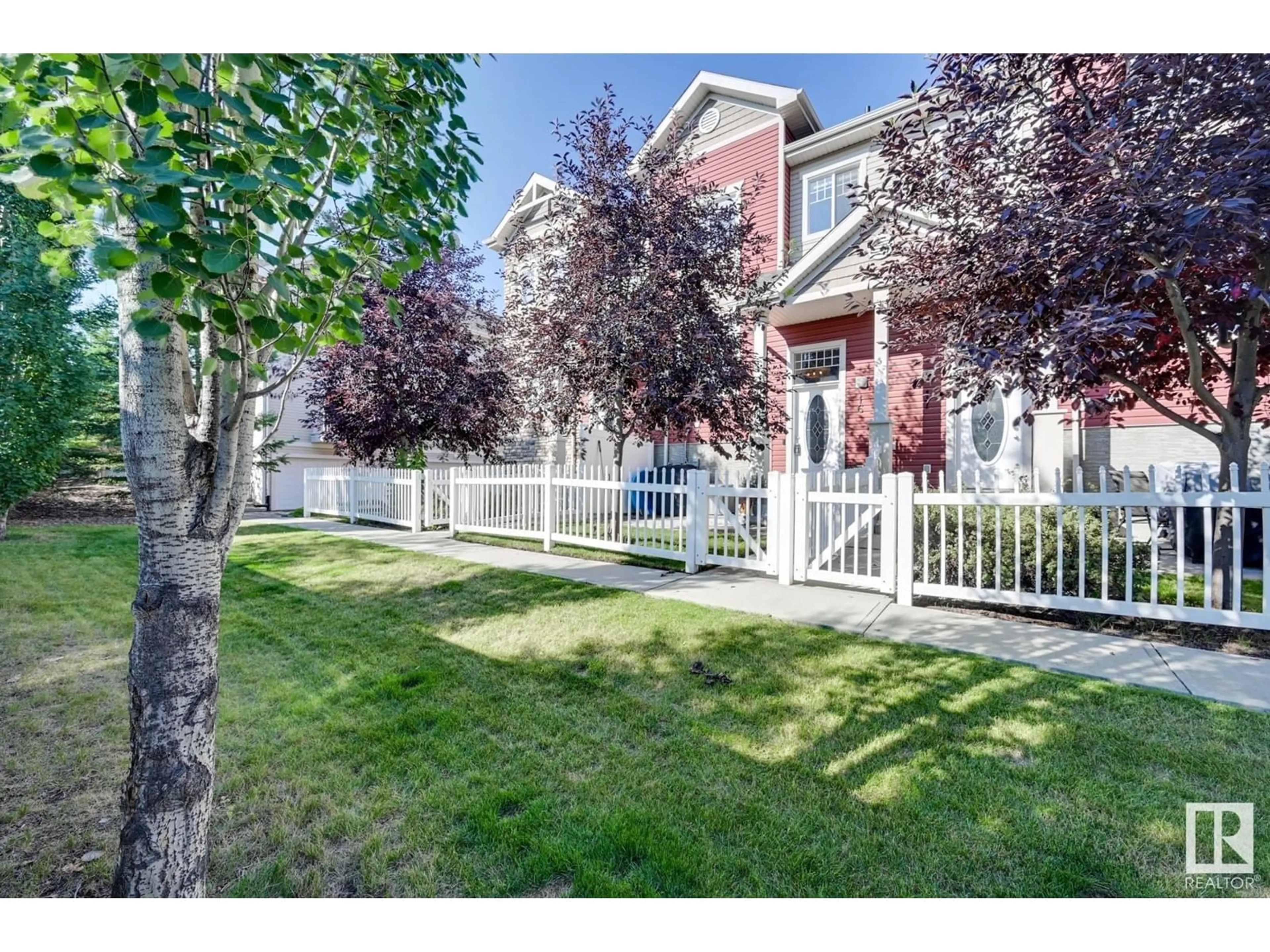 Fenced yard for #16 460 HEMINGWAY RD NW, Edmonton Alberta T6M0M5