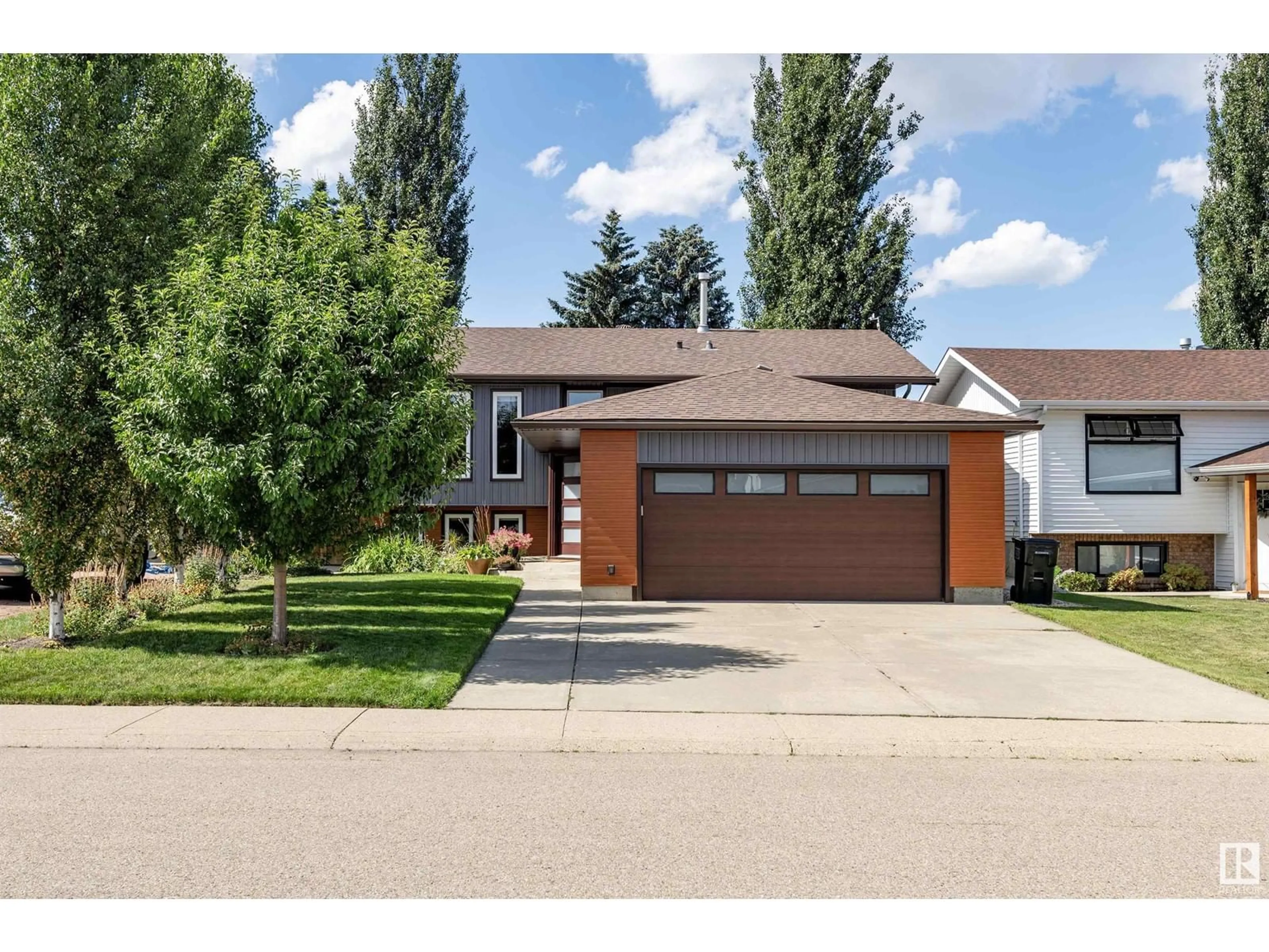 Frontside or backside of a home for 2012 35 ST NW, Edmonton Alberta T6L3G2