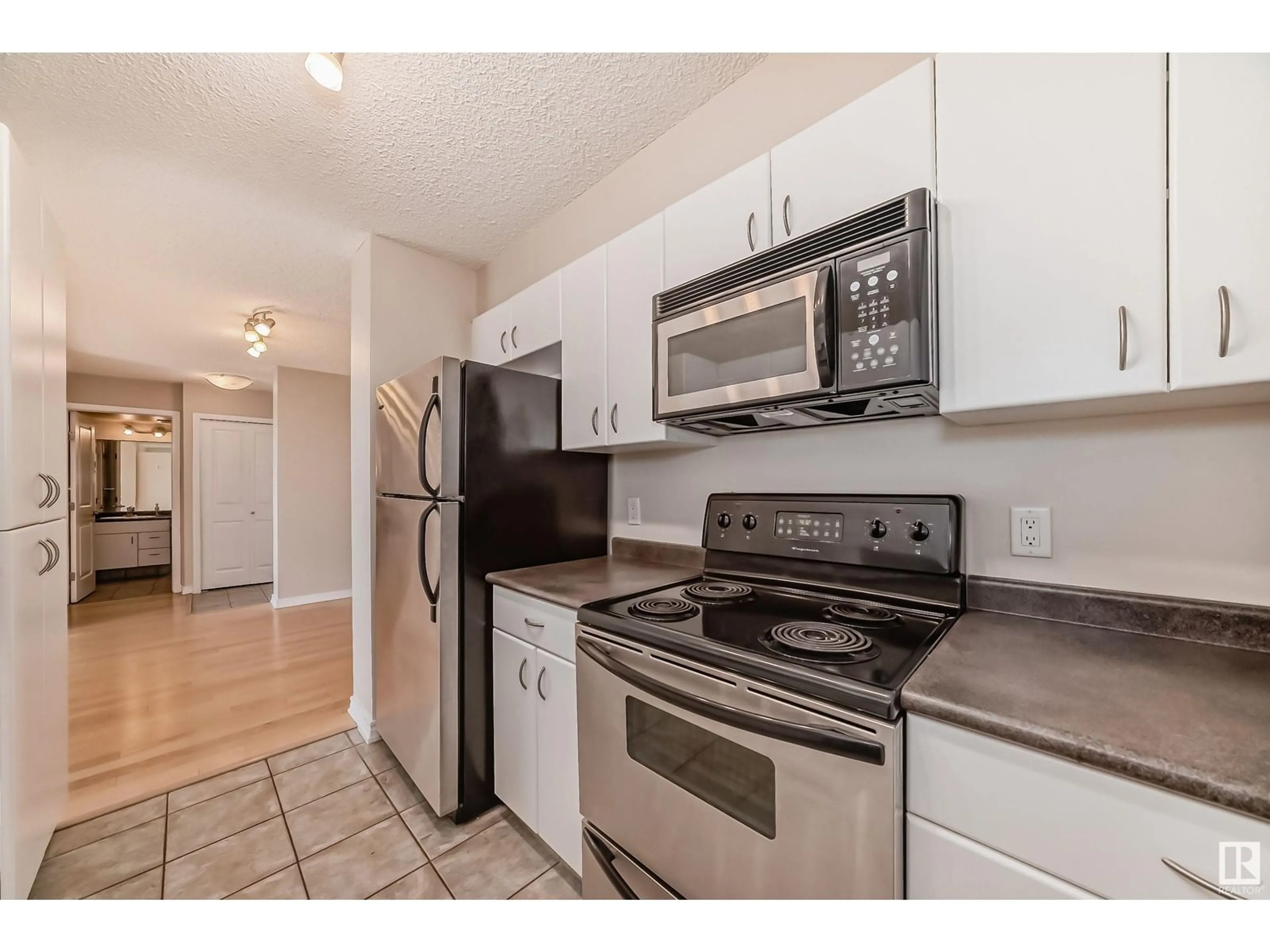 Standard kitchen for #1703 10303 105 ST NW, Edmonton Alberta T5J5G3