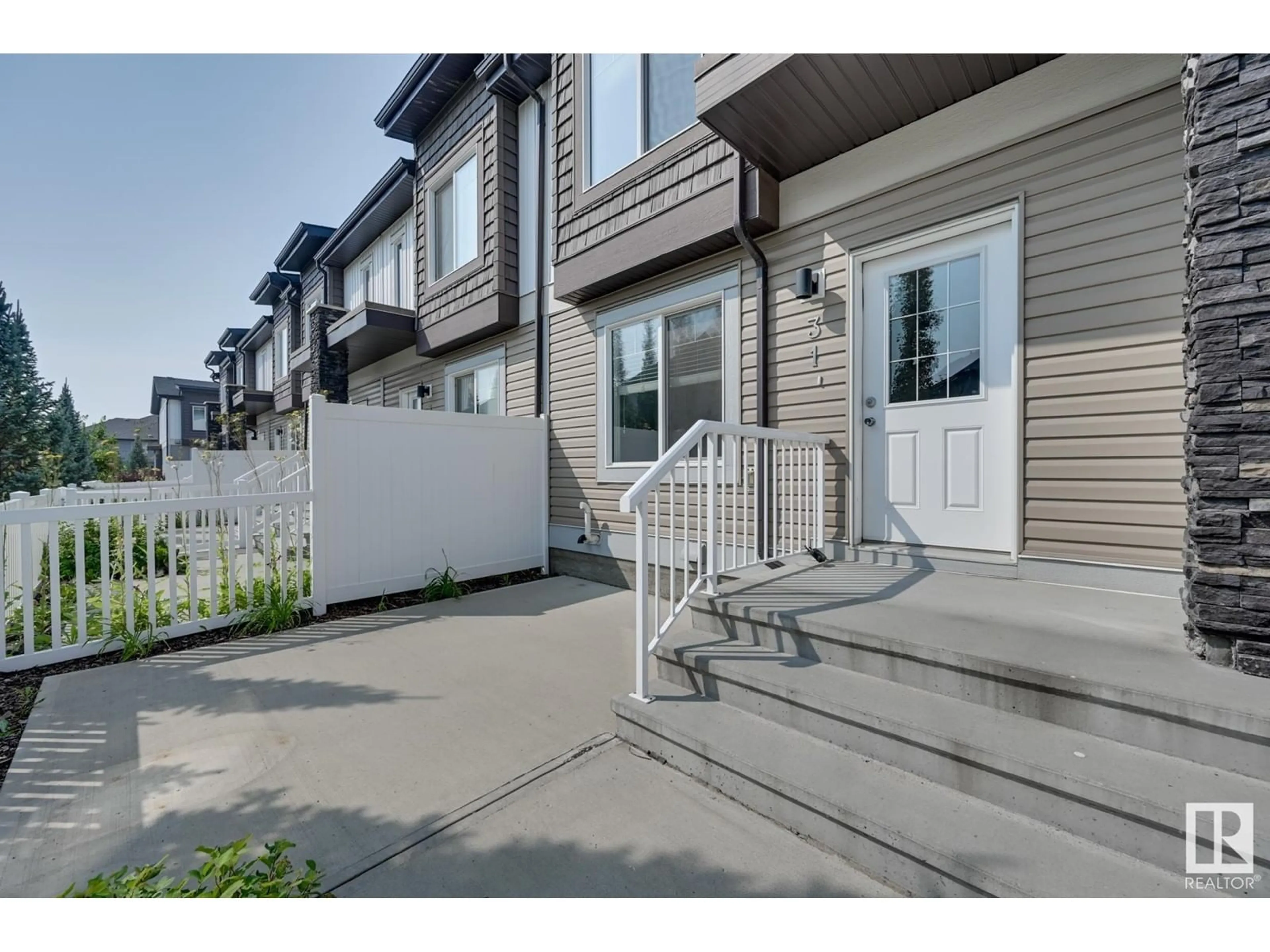 A pic from exterior of the house or condo for #31 2215 24 ST NW, Edmonton Alberta T6T1A6