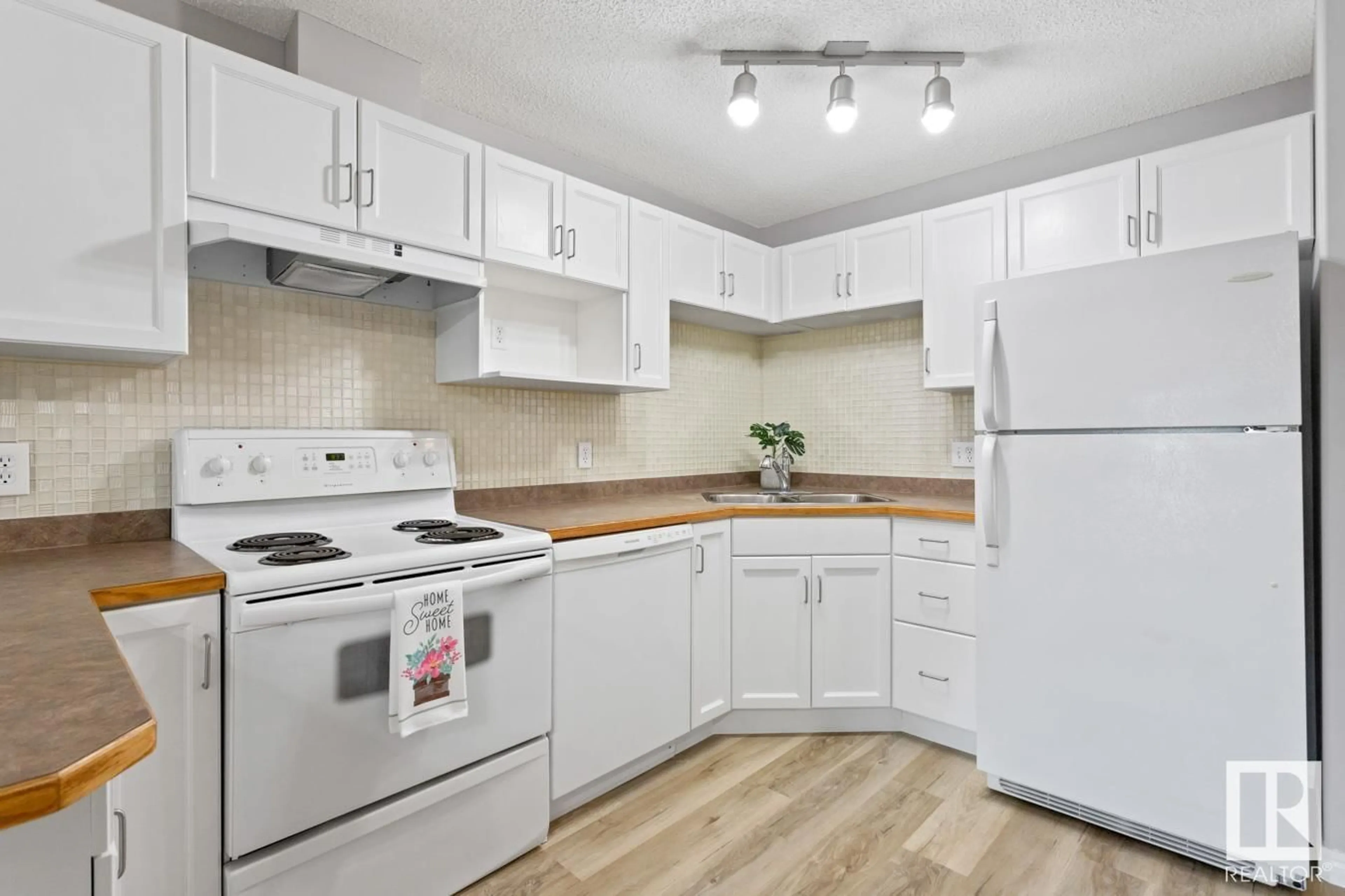 Standard kitchen for #304 2305 35A AV NW, Edmonton Alberta T6T1Z2