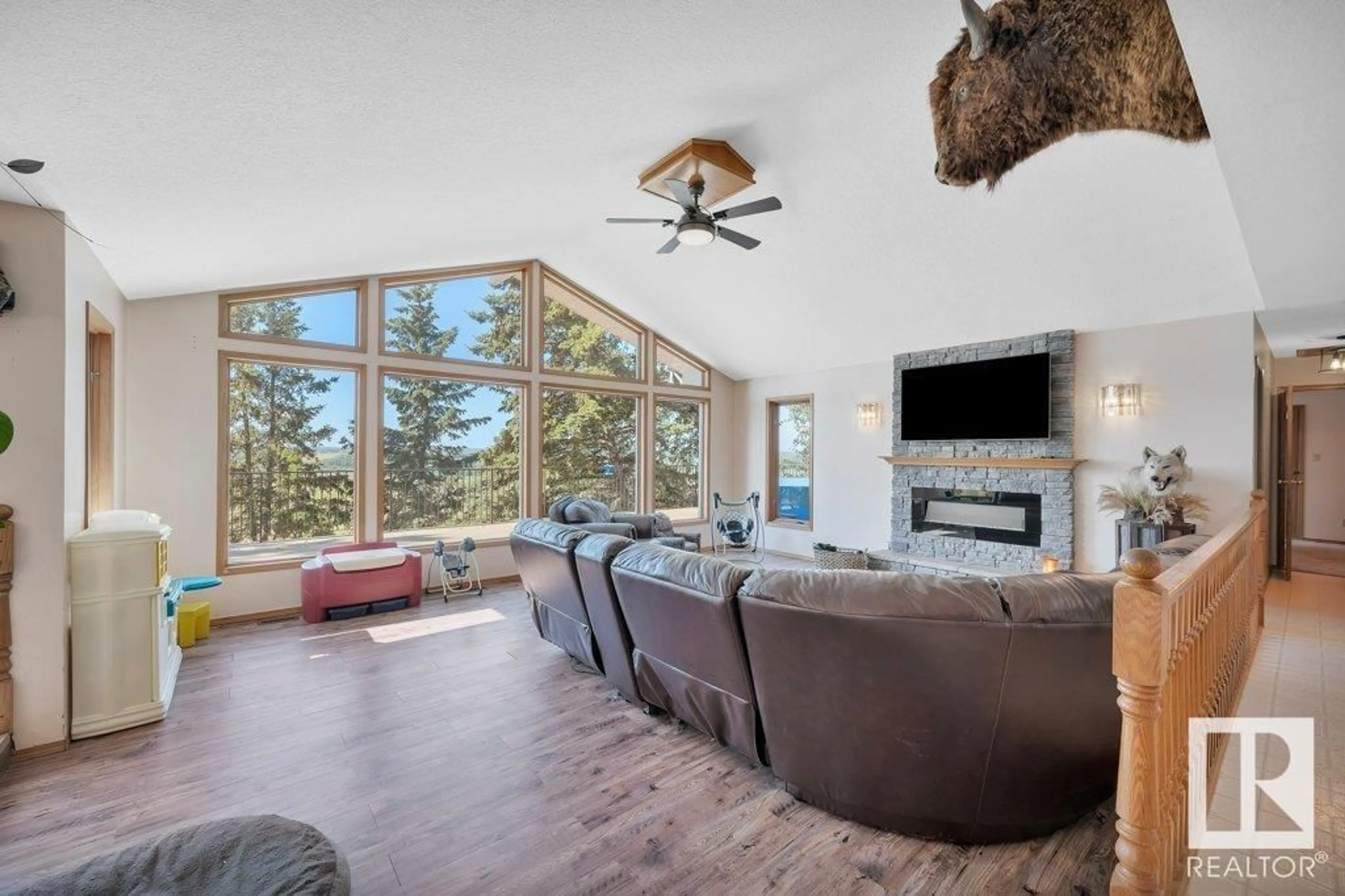 Living room with furniture, unknown for 58114 HWY 28, Rural Thorhild County Alberta T0A2W0