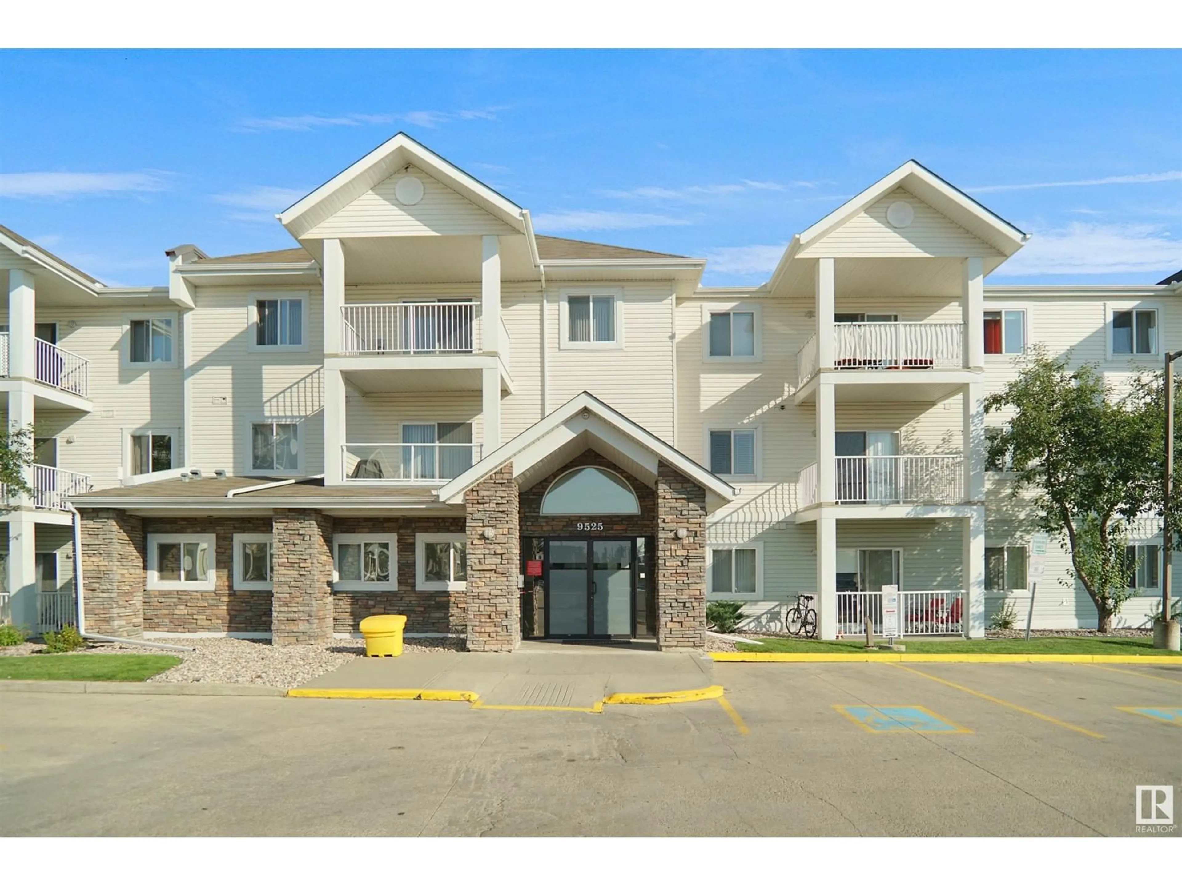 A pic from exterior of the house or condo for #207 9525 162 AV NW, Edmonton Alberta T5Z3V2