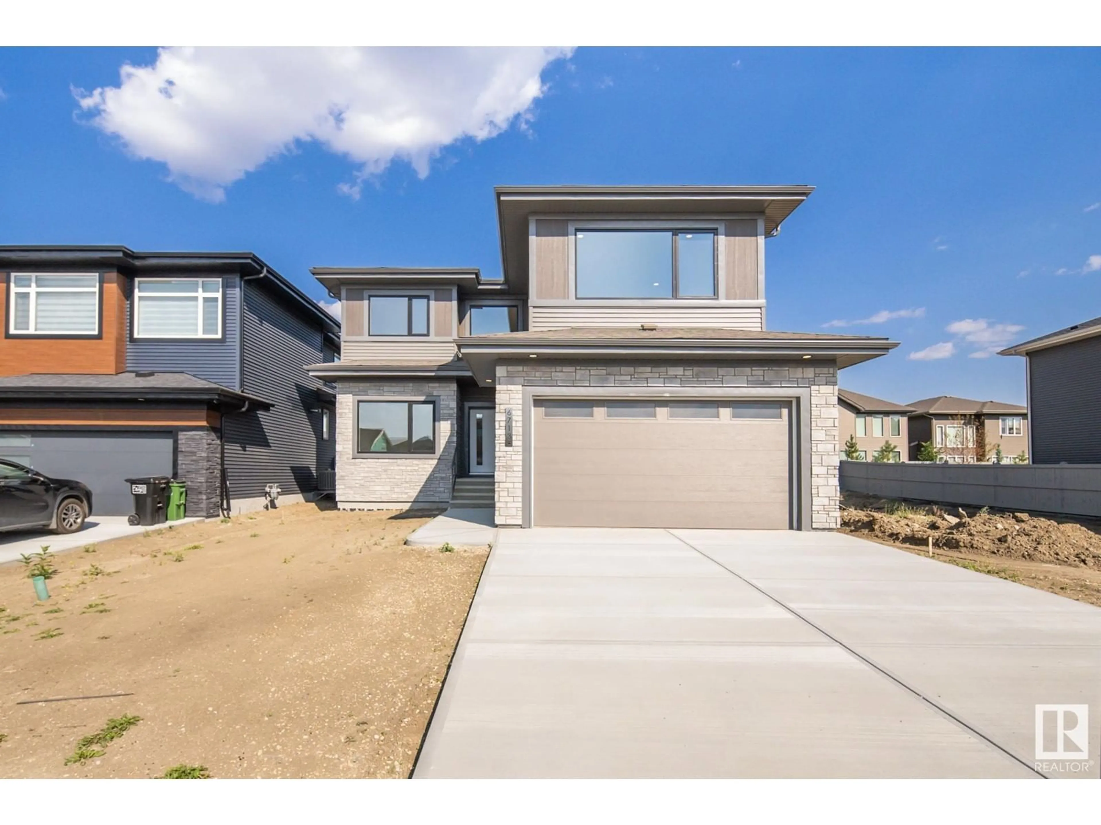 Frontside or backside of a home, the street view for 6713 KNOX CO SW, Edmonton Alberta T6W4A1