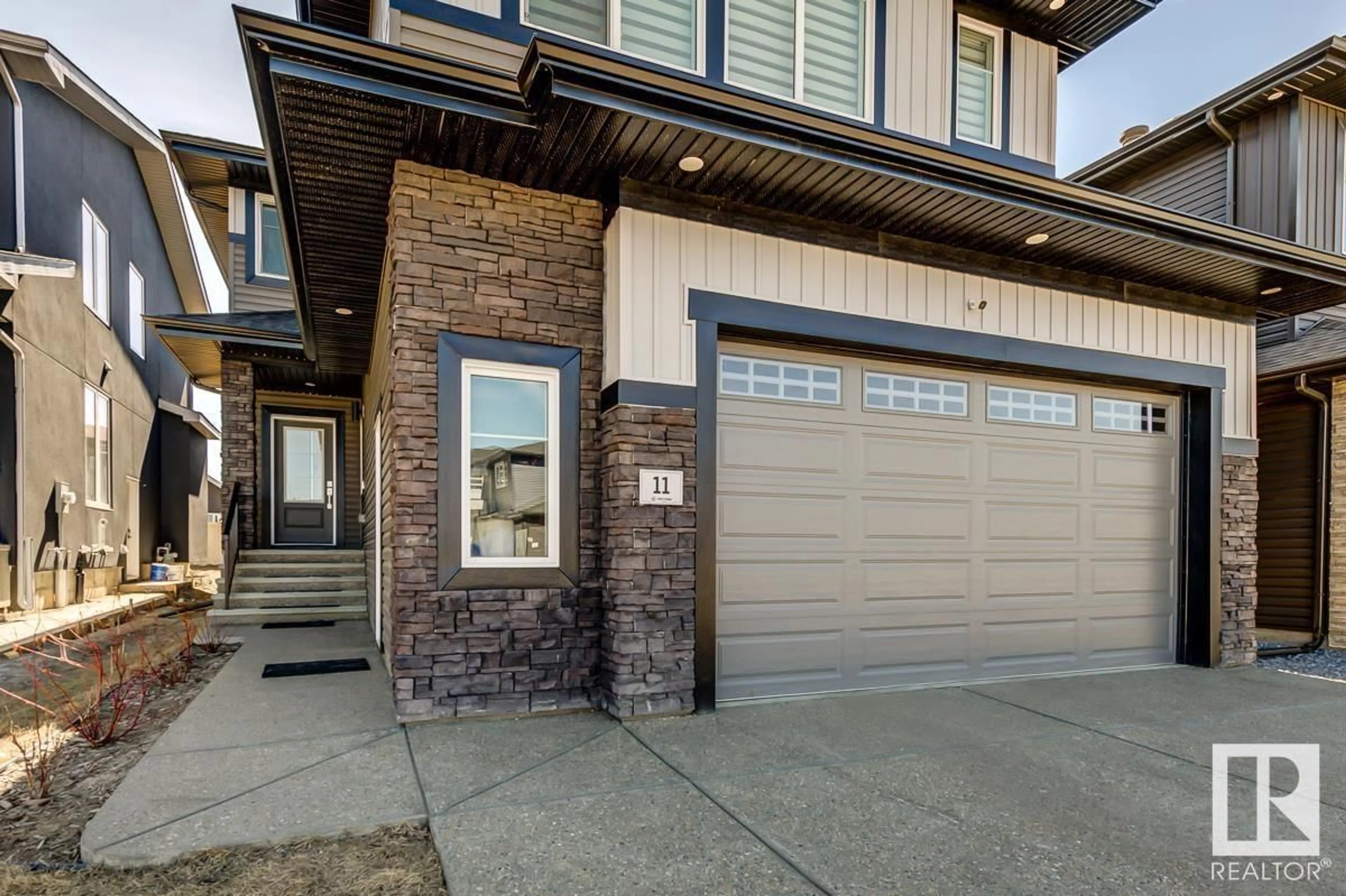 A pic from exterior of the house or condo, the street view for 11 EVERMORE CR, St. Albert Alberta T8N7W9