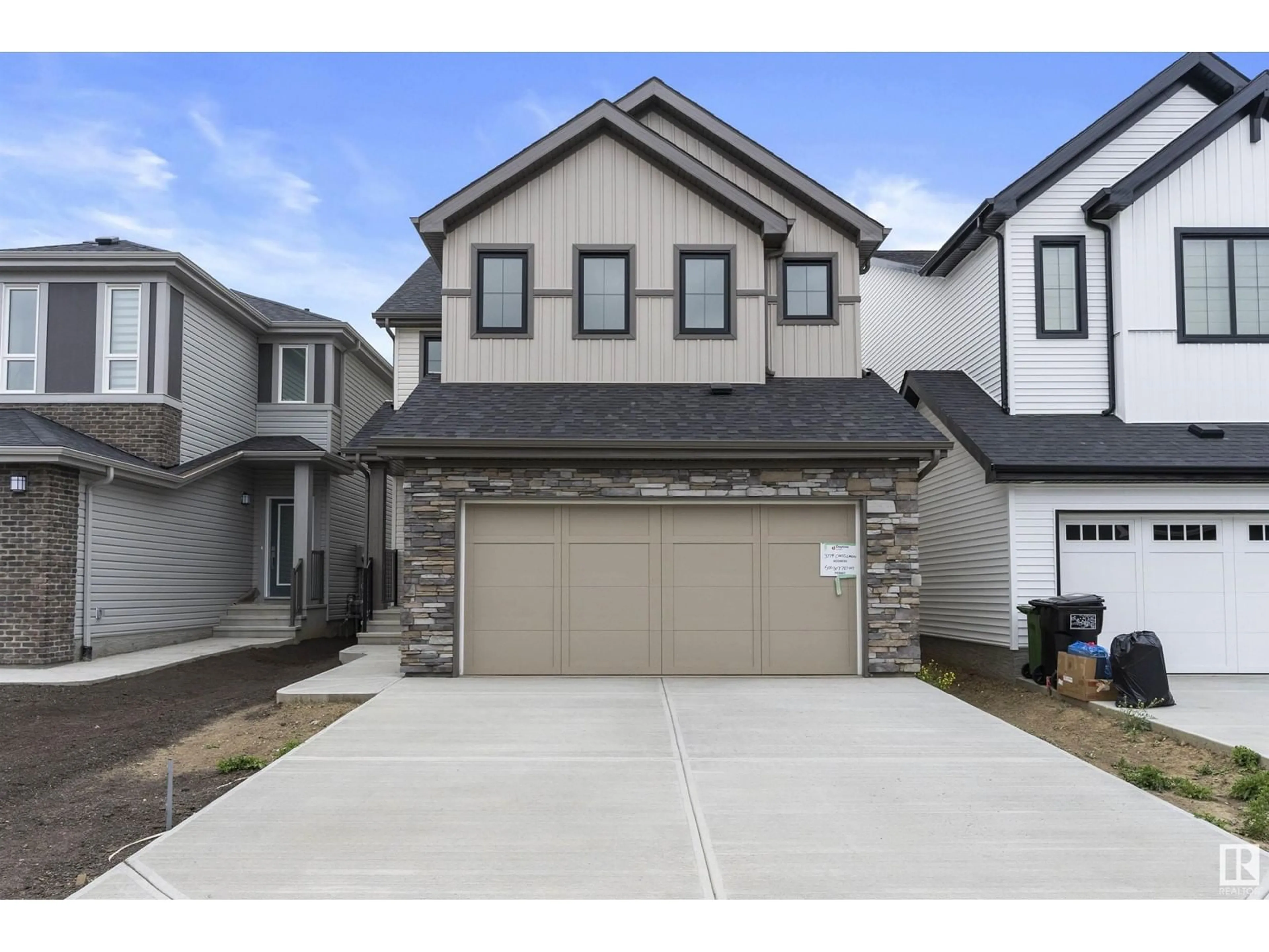 Frontside or backside of a home, the street view for 3774 CROSS LANDING LD SW, Edmonton Alberta T6W4X5