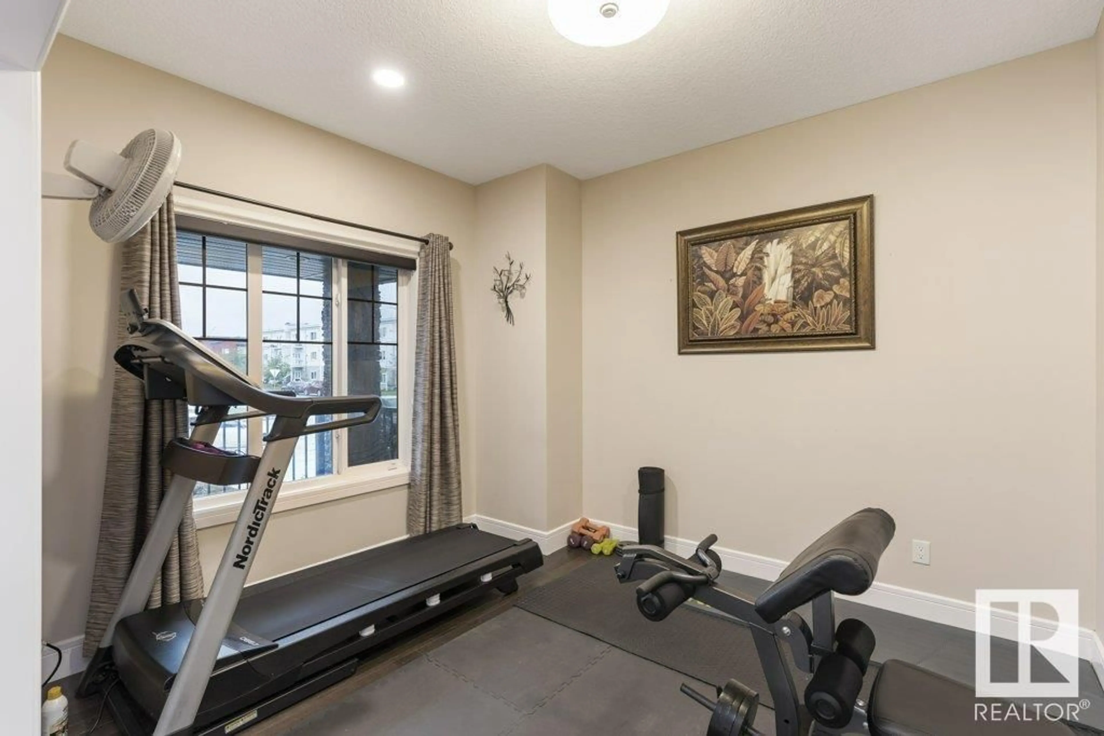 Gym or fitness room for 13043 165 AV NW, Edmonton Alberta T6V0E8