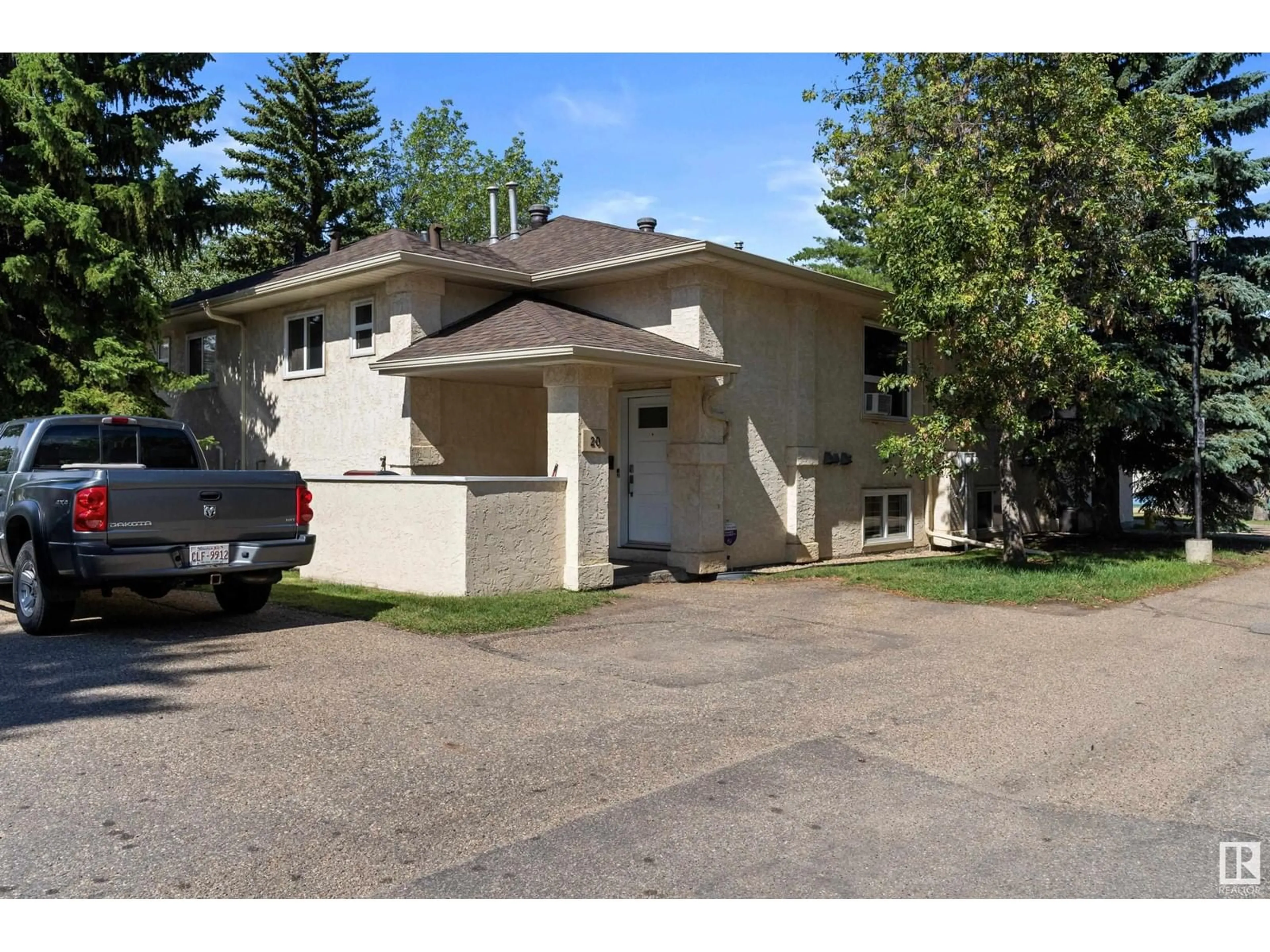 Frontside or backside of a home for #20 4630 17 AV NW, Edmonton Alberta T6L6H3