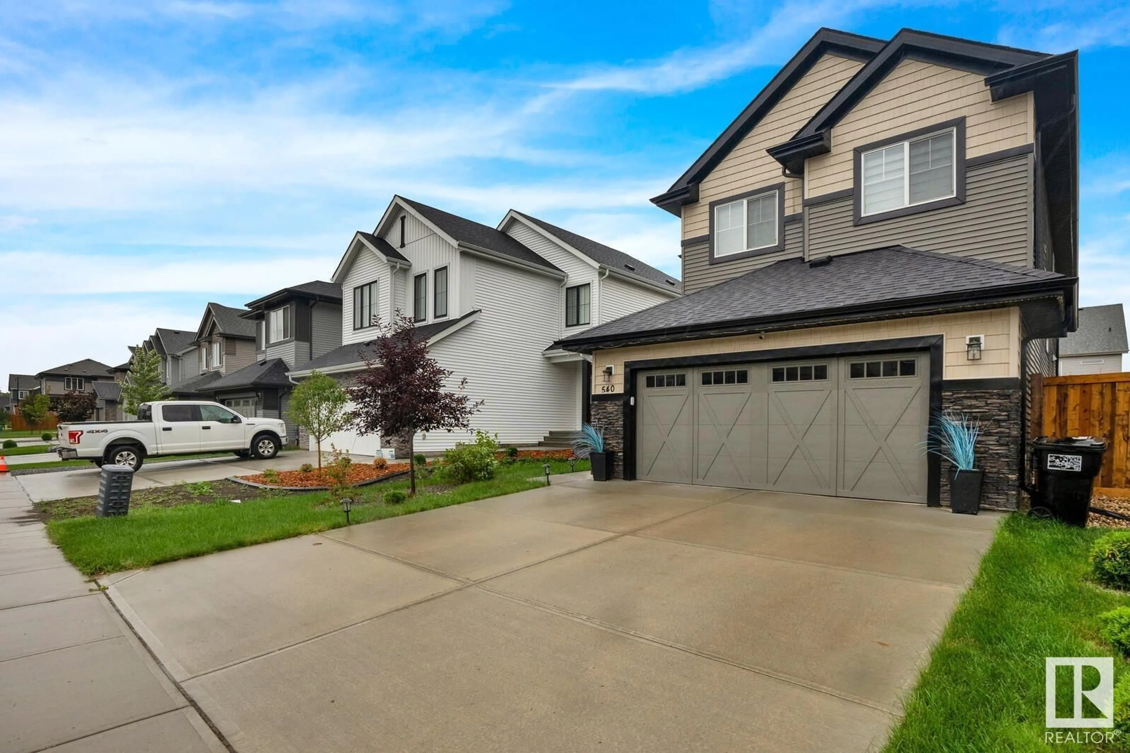 Frontside or backside of a home, the street view for 540 Eagleson Wynd NW, Edmonton Alberta T6M0Y4