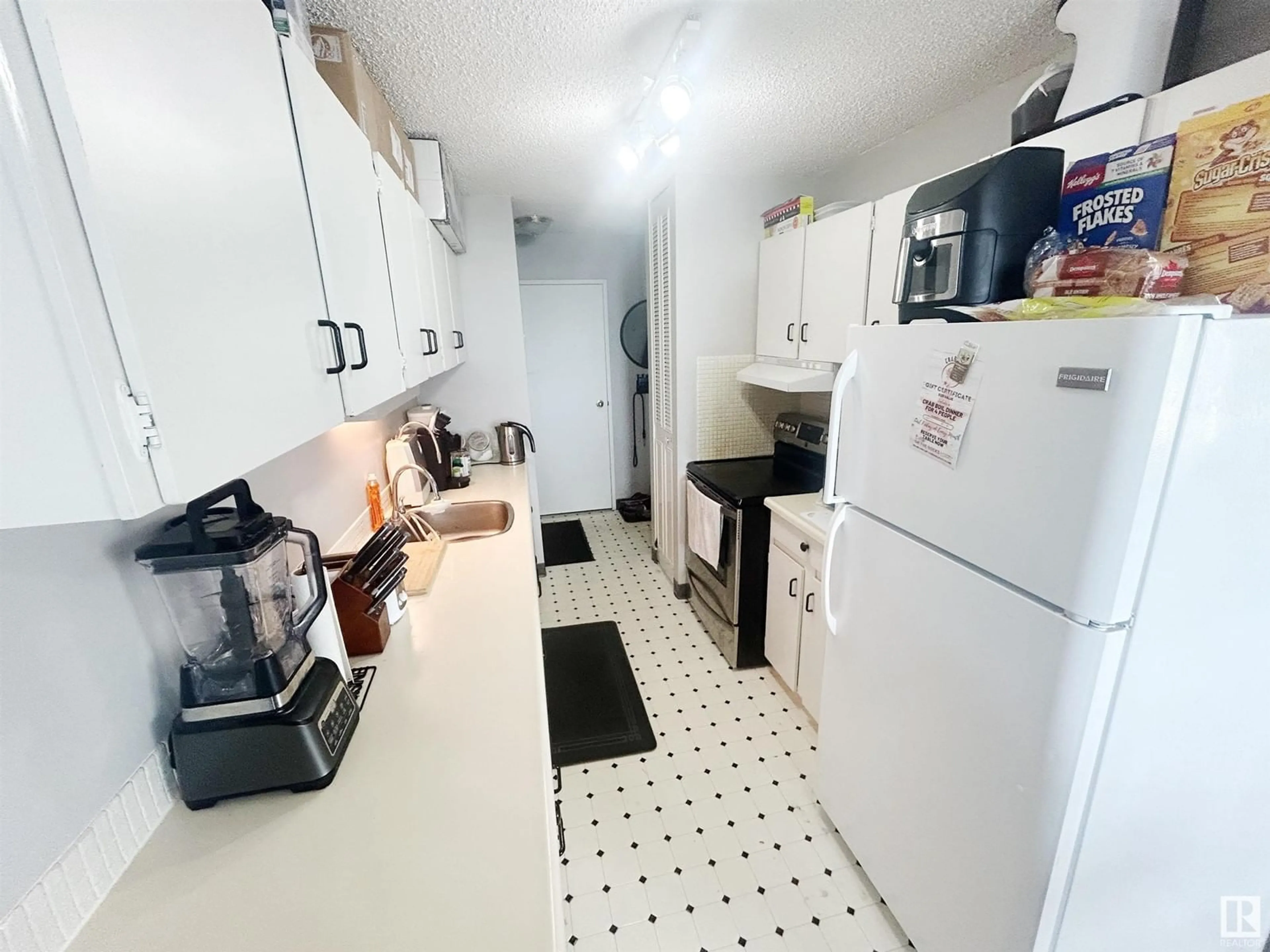 Standard kitchen, not visible floor, cottage for #1906 9903 104 ST NW, Edmonton Alberta T5K0E4