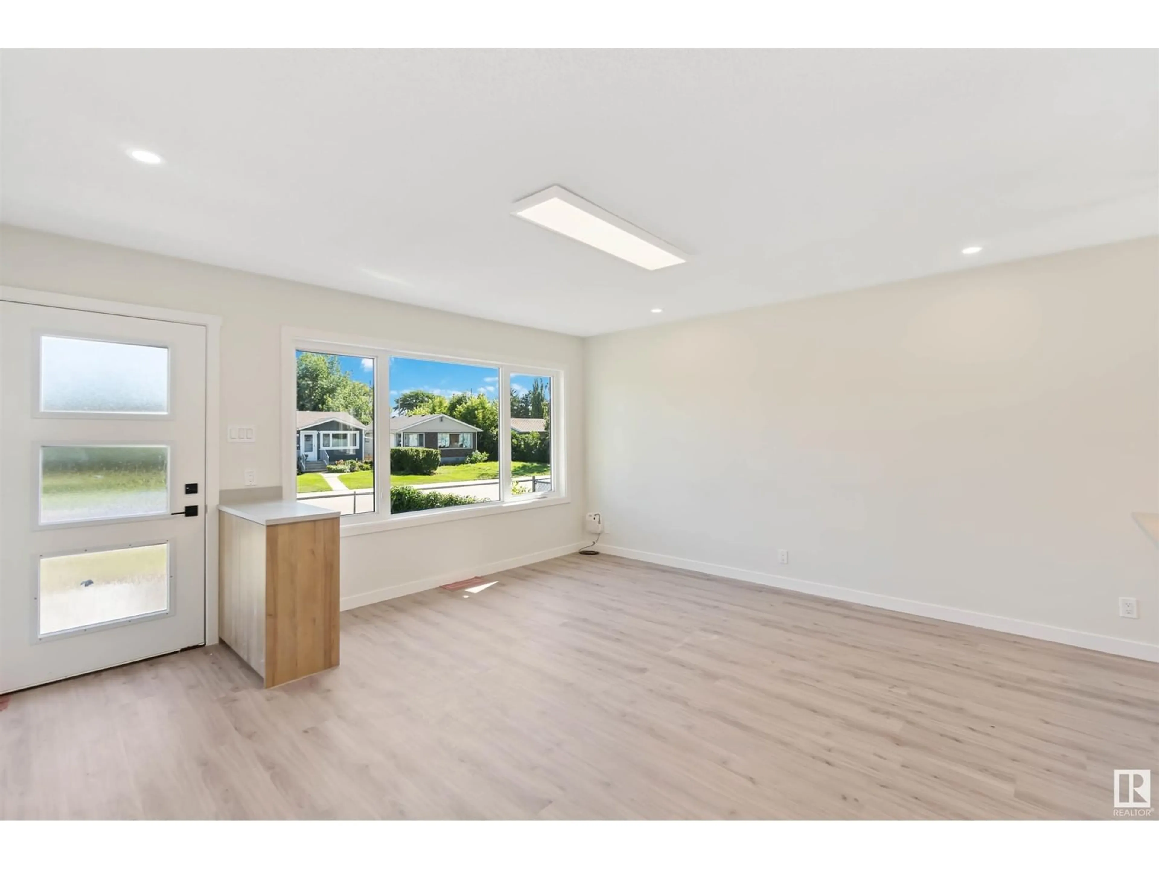 A pic of a room, wood floors for 7320 77 ST NW, Edmonton Alberta T6C2L2