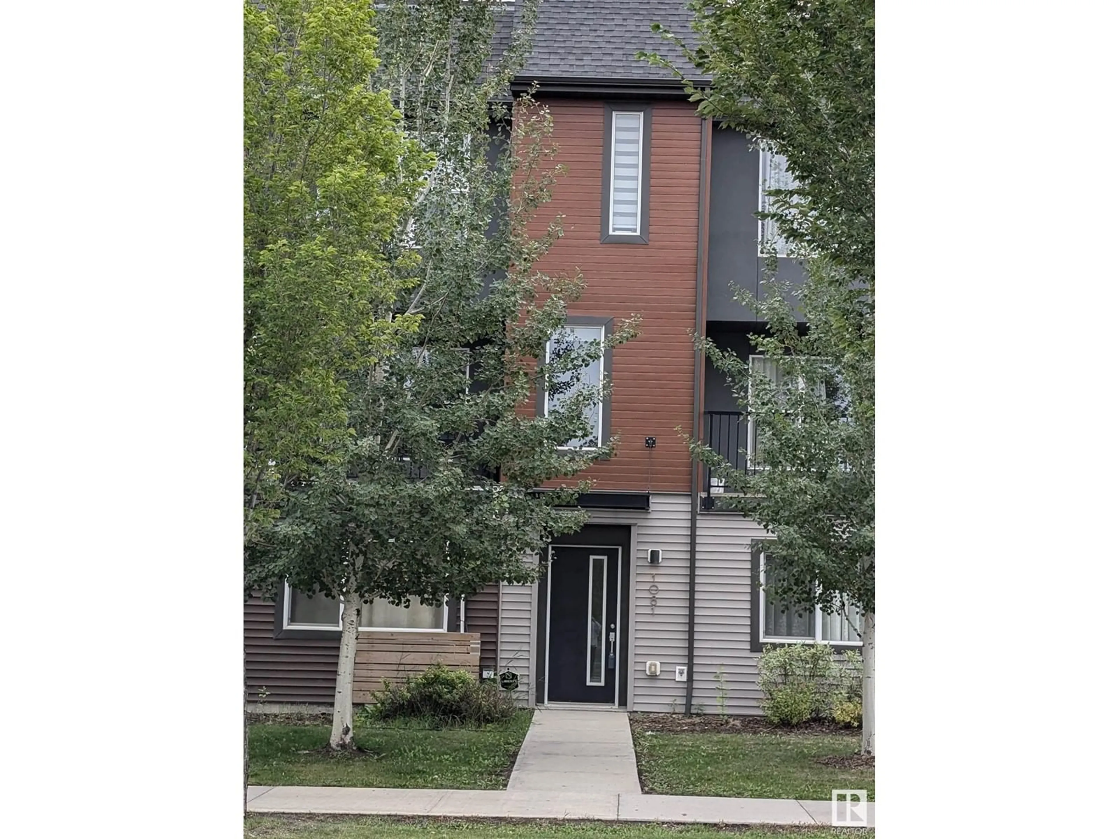 A pic from exterior of the house or condo for 1081 rosenthal BV NW NW, Edmonton Alberta T5T7G5