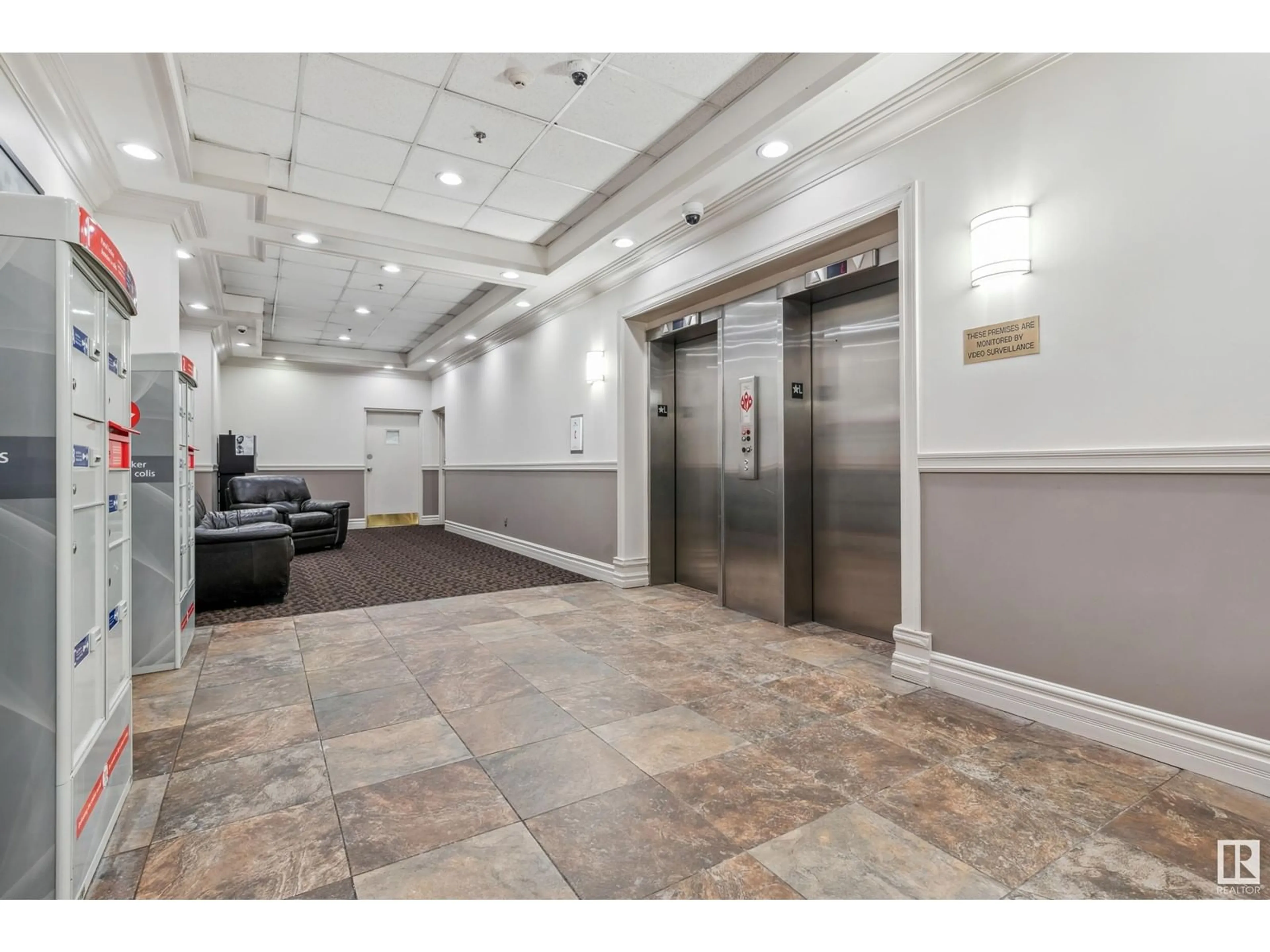 Indoor foyer, unknown floor for #419 10160 114 ST NW, Edmonton Alberta T5K2L2