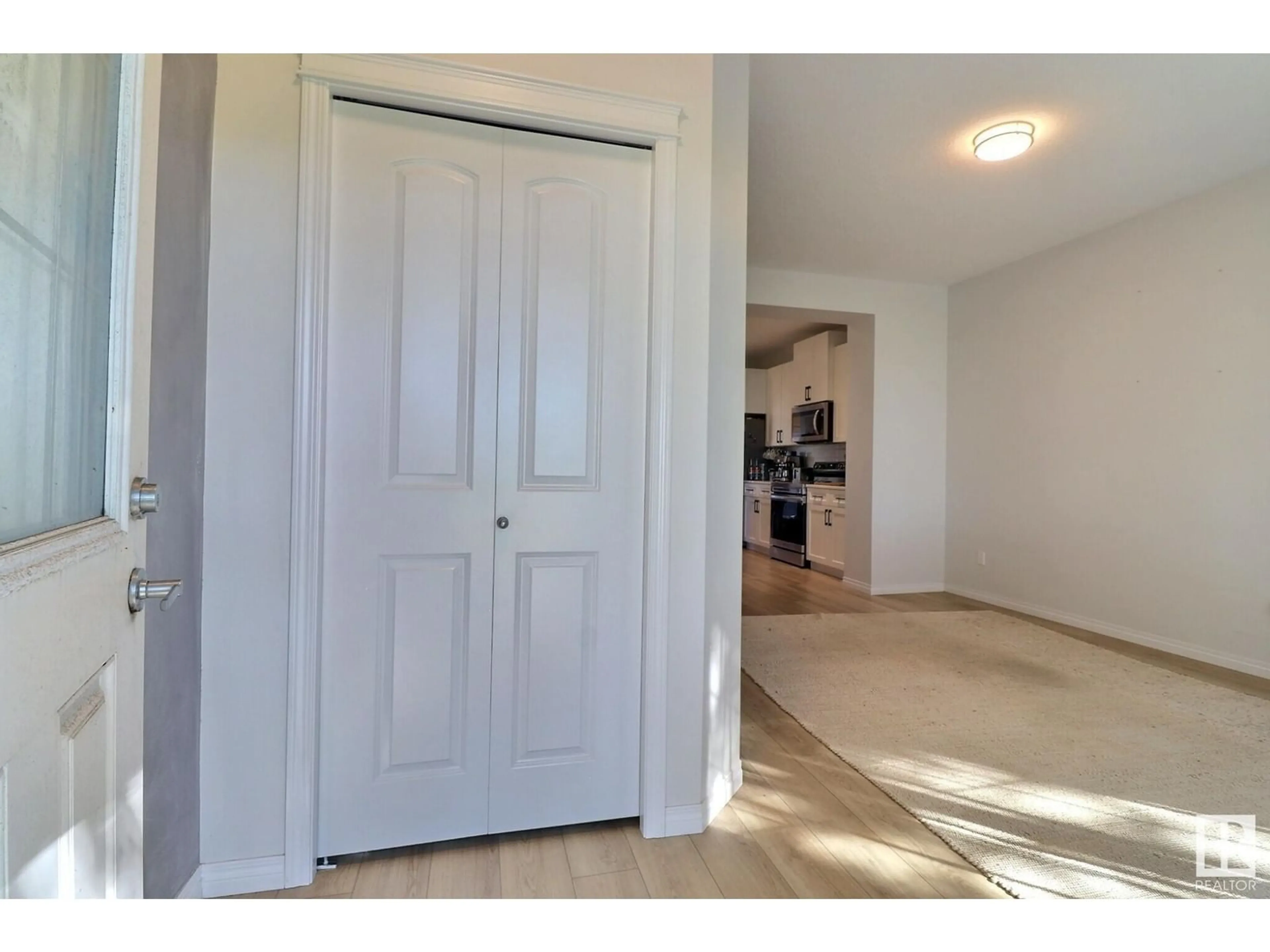 Indoor entryway for 12439 83 ST NW, Edmonton Alberta T5B3A5