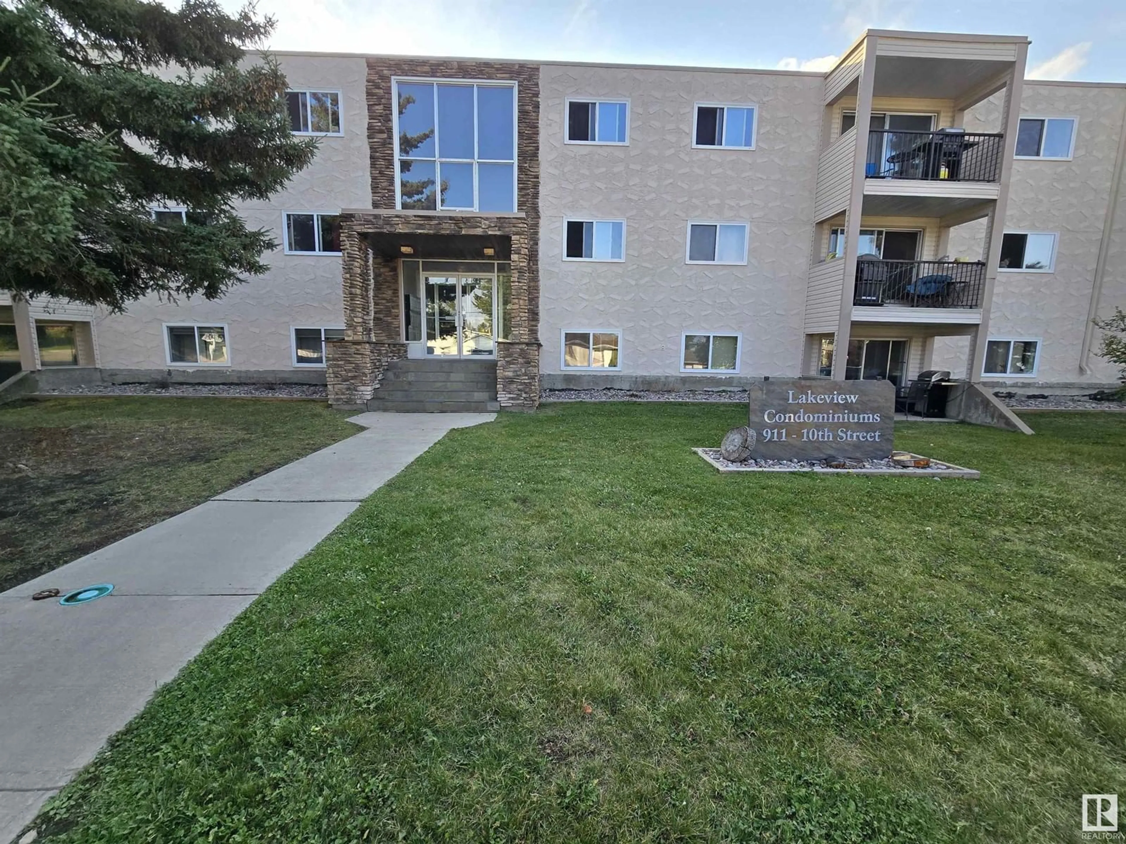 A pic from exterior of the house or condo for #101 911 10 ST, Cold Lake Alberta T9M1J8