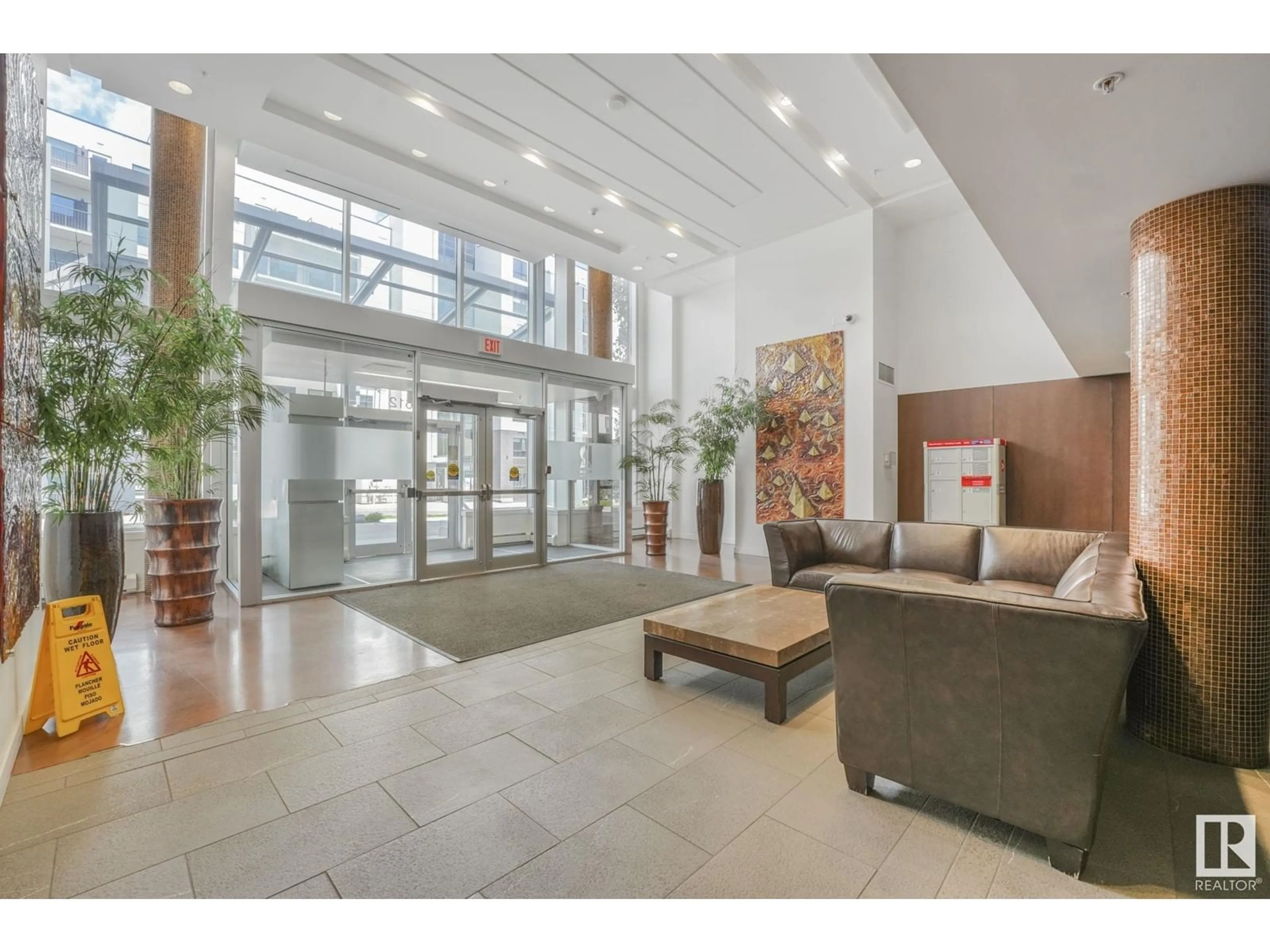 Indoor lobby for #709 2612 109 ST NW, Edmonton Alberta T6J3T1