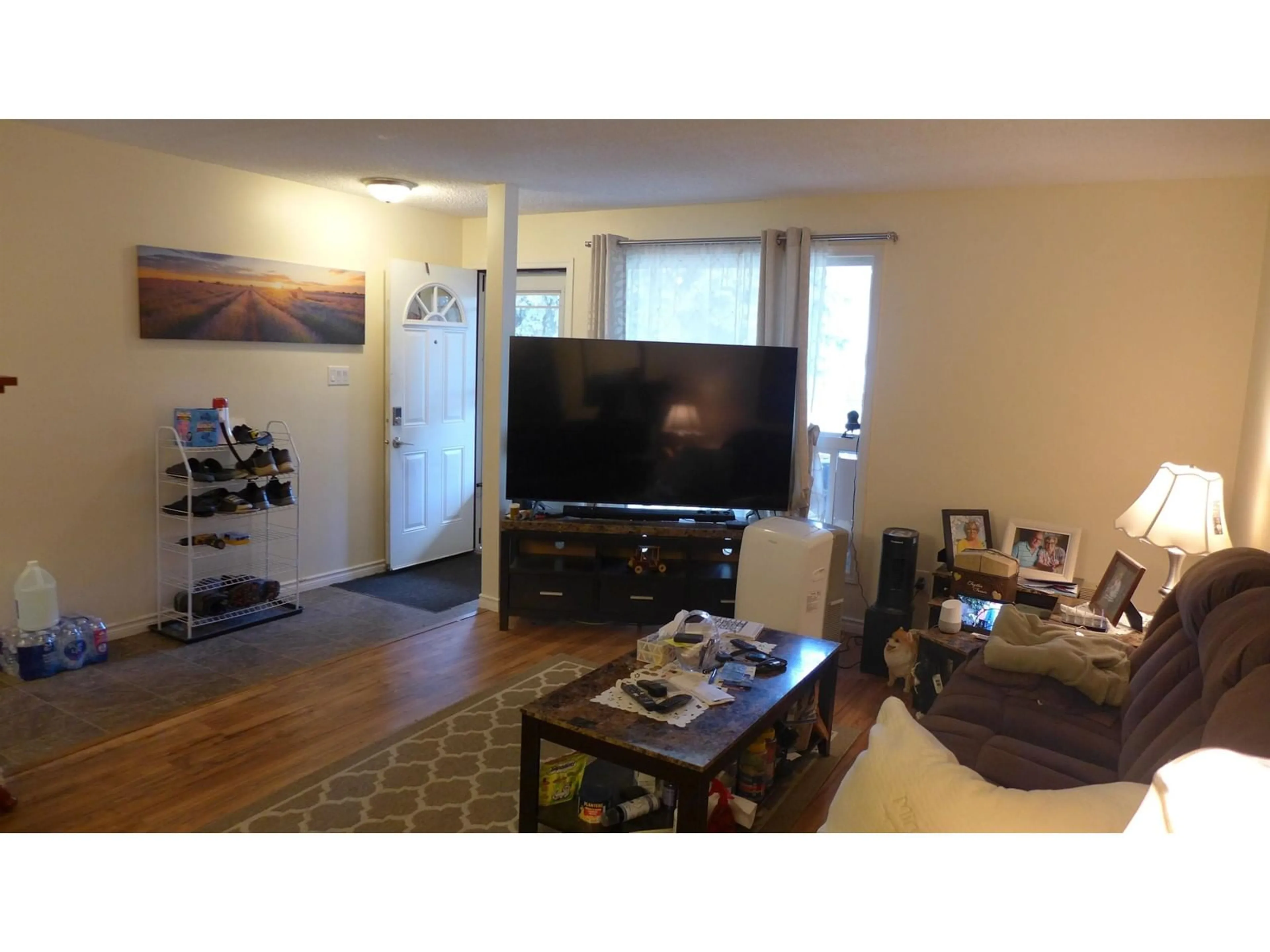 A pic of a room for #8 3111 142 AV NW, Edmonton Alberta T5Y2H6