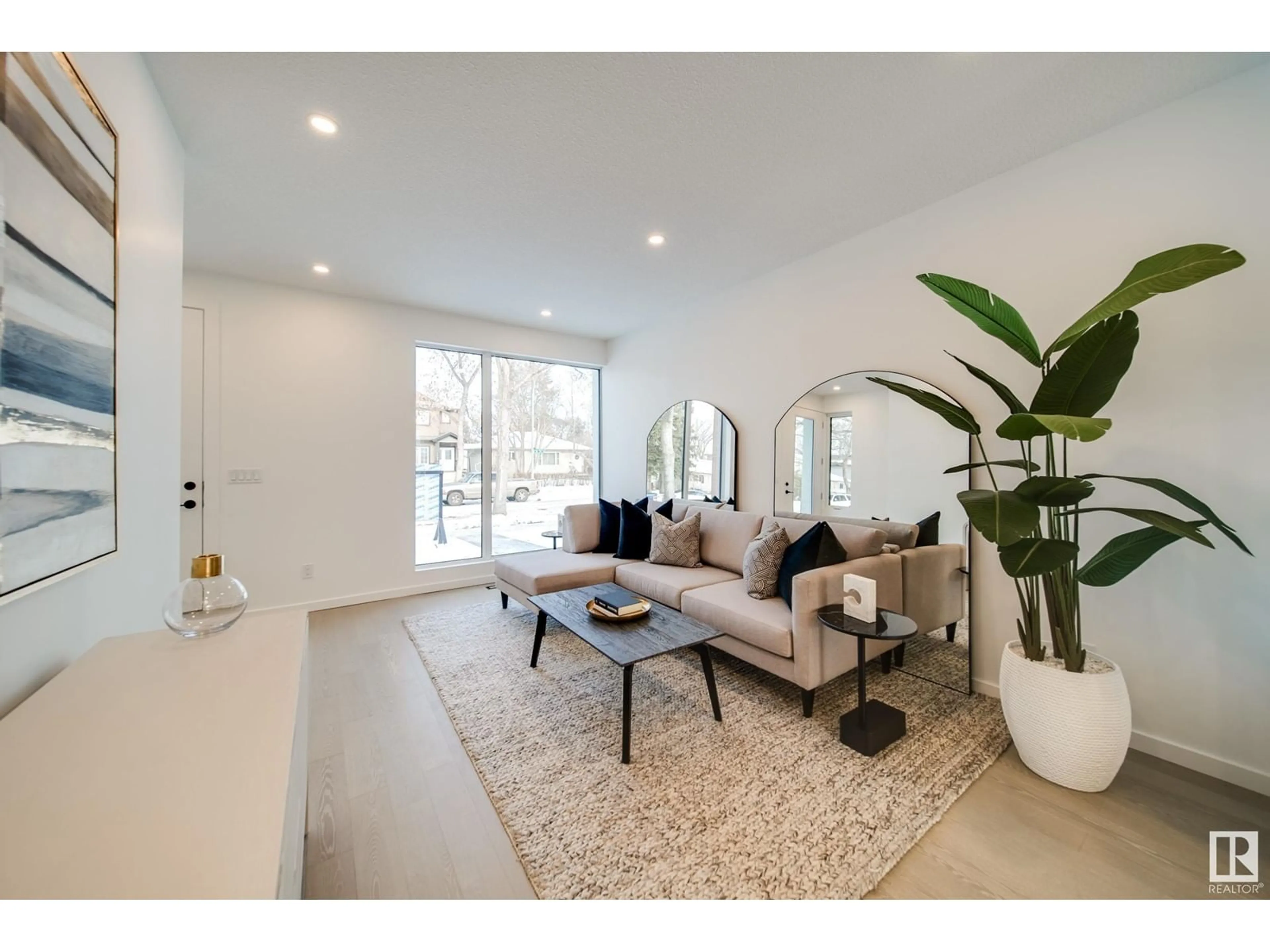 Living room, wood floors for 10455 143 ST NW, Edmonton Alberta T5N2S5