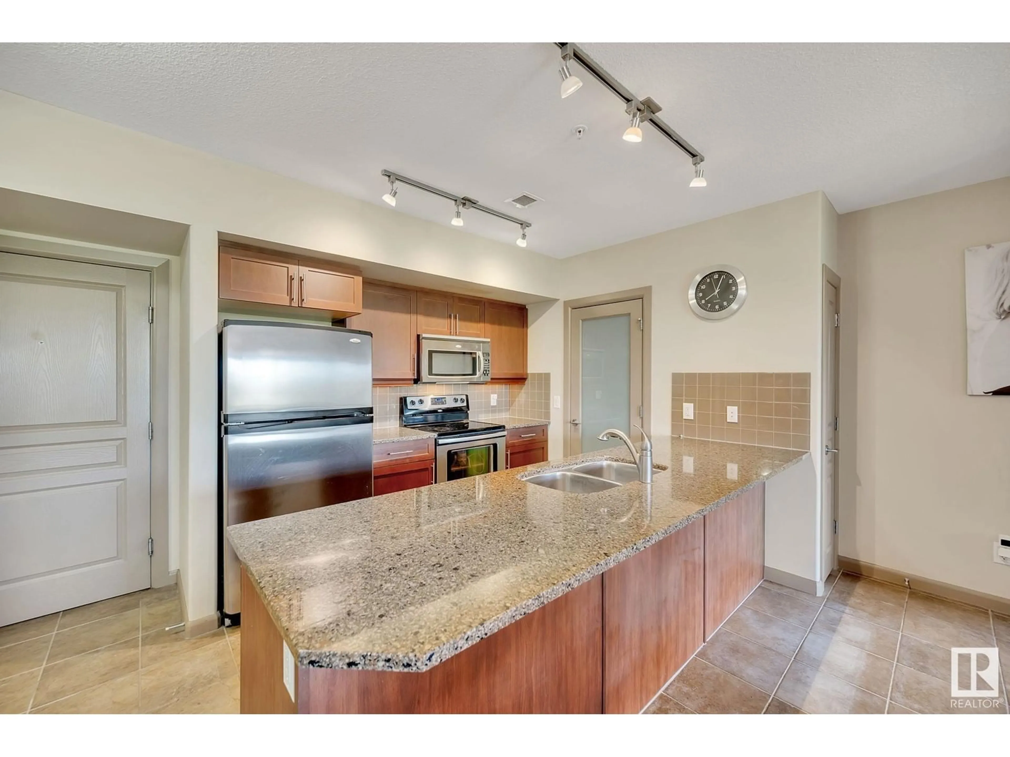 Kitchen for #217 500 PALISADES WY, Sherwood Park Alberta T8H0H7