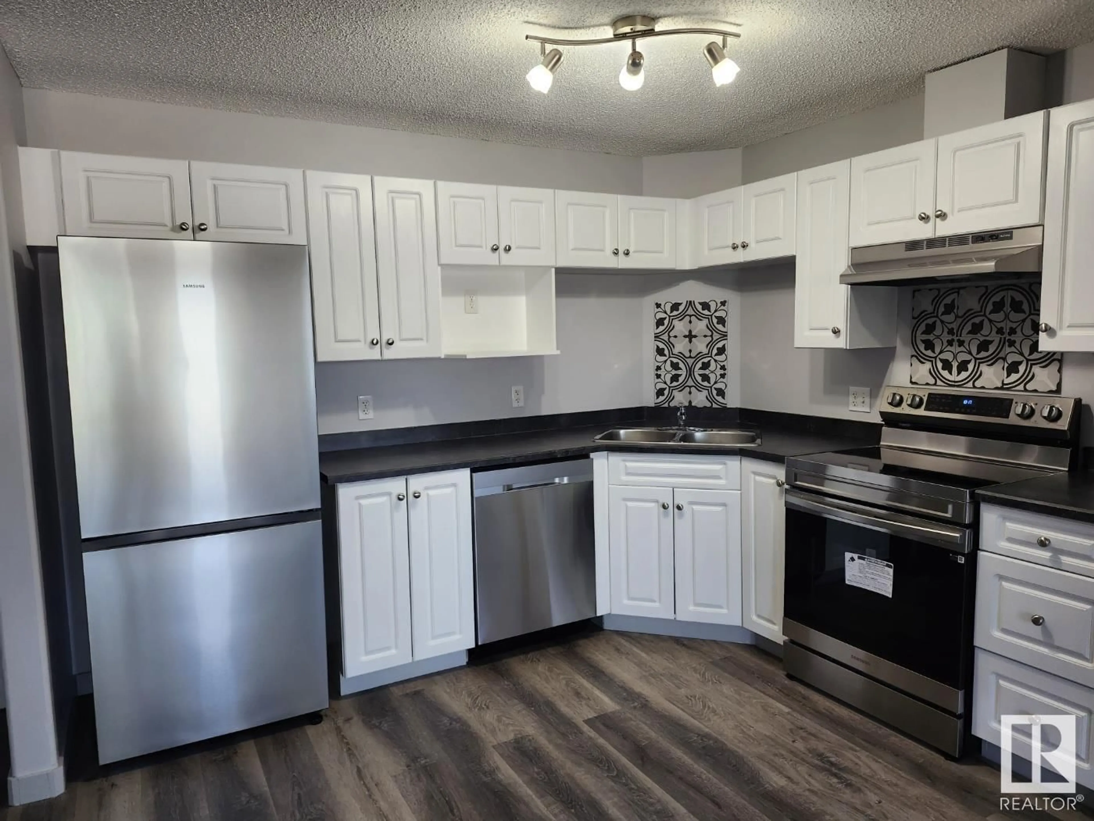 Standard kitchen for #1216 330 CLAREVIEW STATION DR NW, Edmonton Alberta T5Y0E6