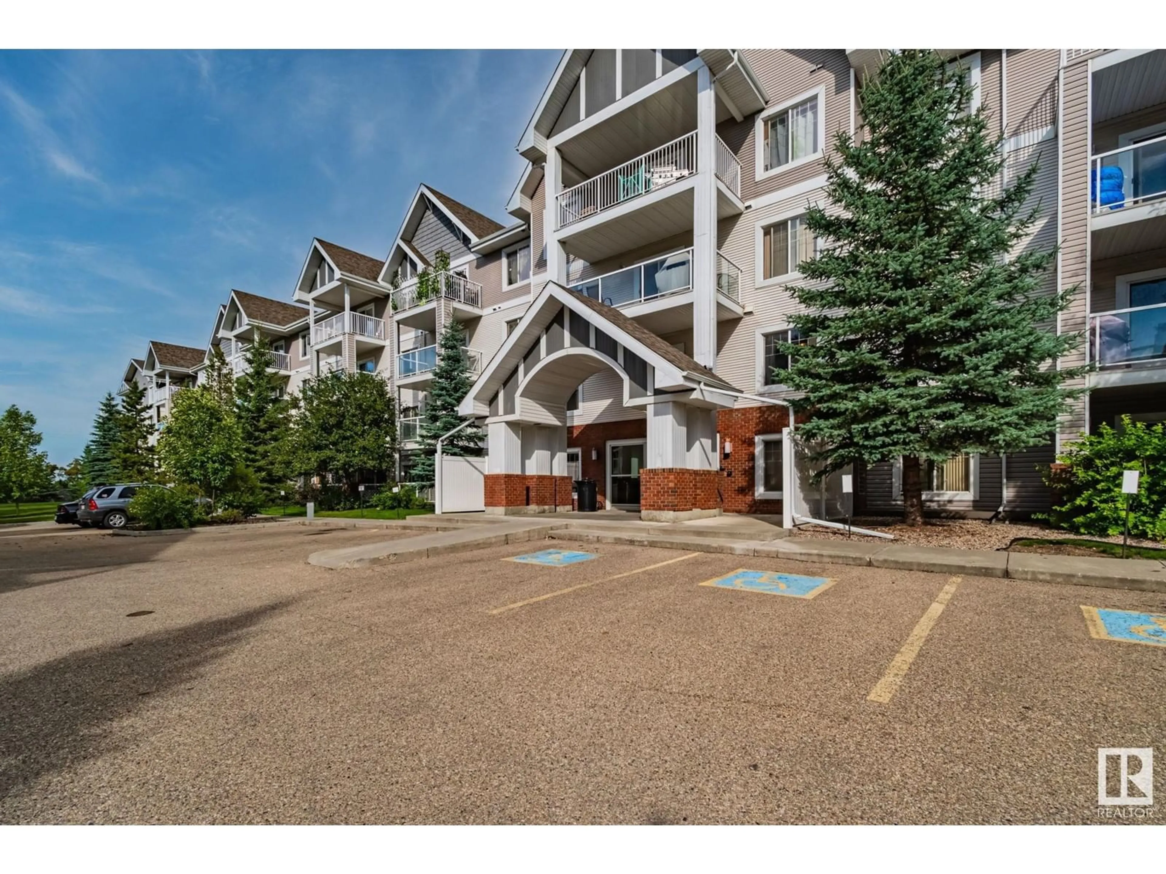 A pic from exterior of the house or condo for #114 13710 150 AV NW, Edmonton Alberta T6V0B2