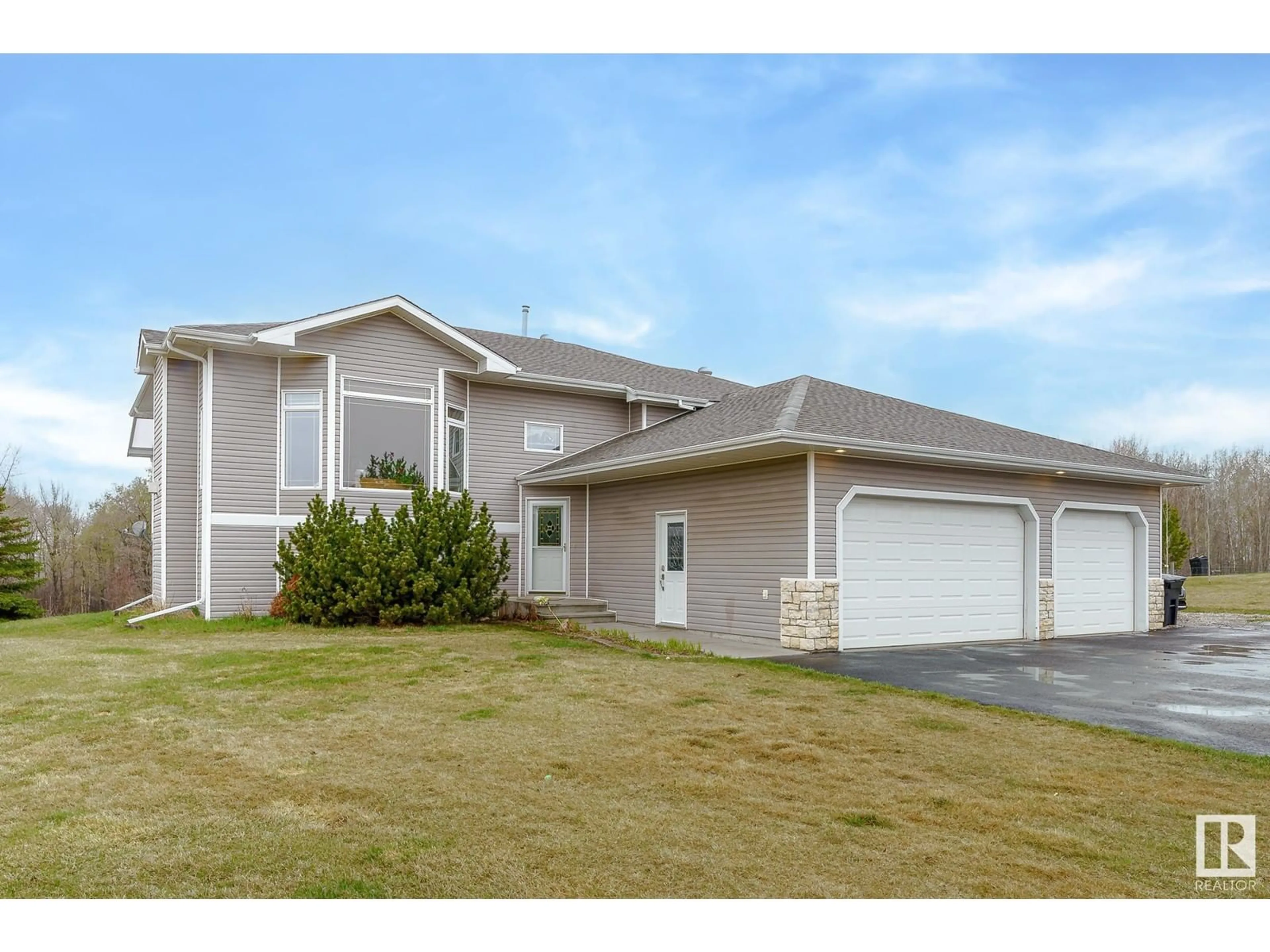 Frontside or backside of a home for 53424 RGE RD 14, Rural Parkland County Alberta T7Y0B5