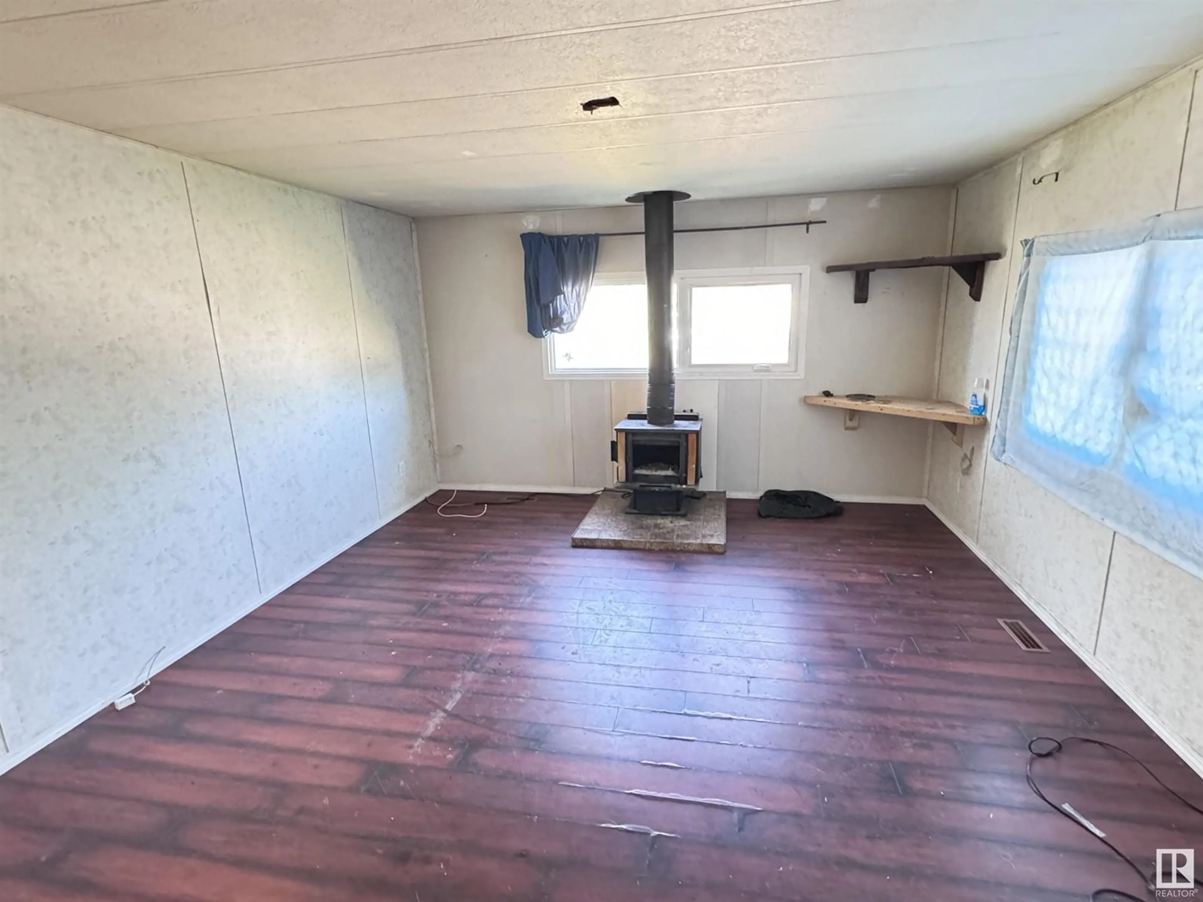 A pic of a room, unknown floor for #55 9501 104 AV, Westlock Alberta T7P1M7