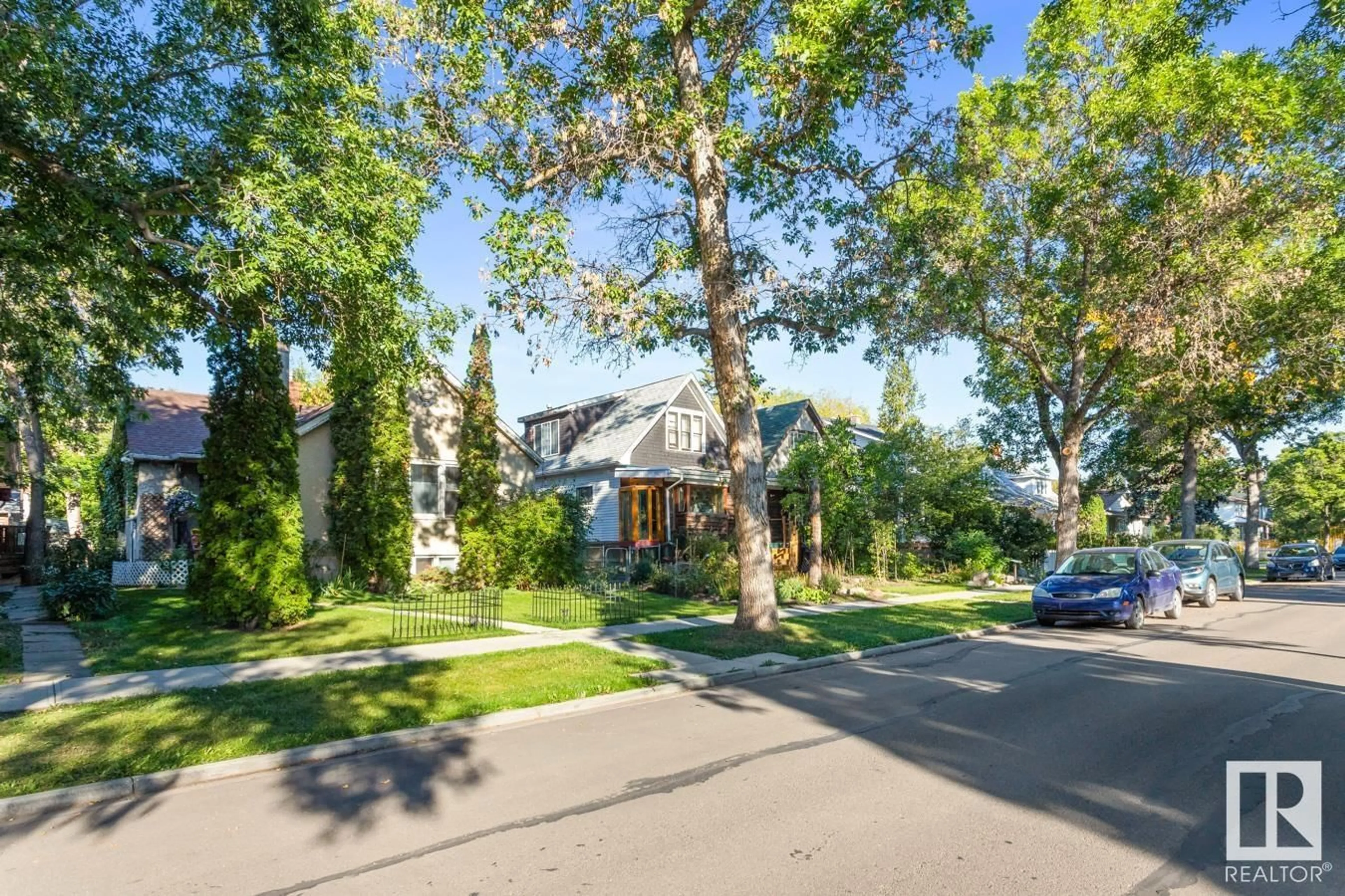 A pic from exterior of the house or condo, the street view for 10910 122 ST NW, Edmonton Alberta T5M0A8