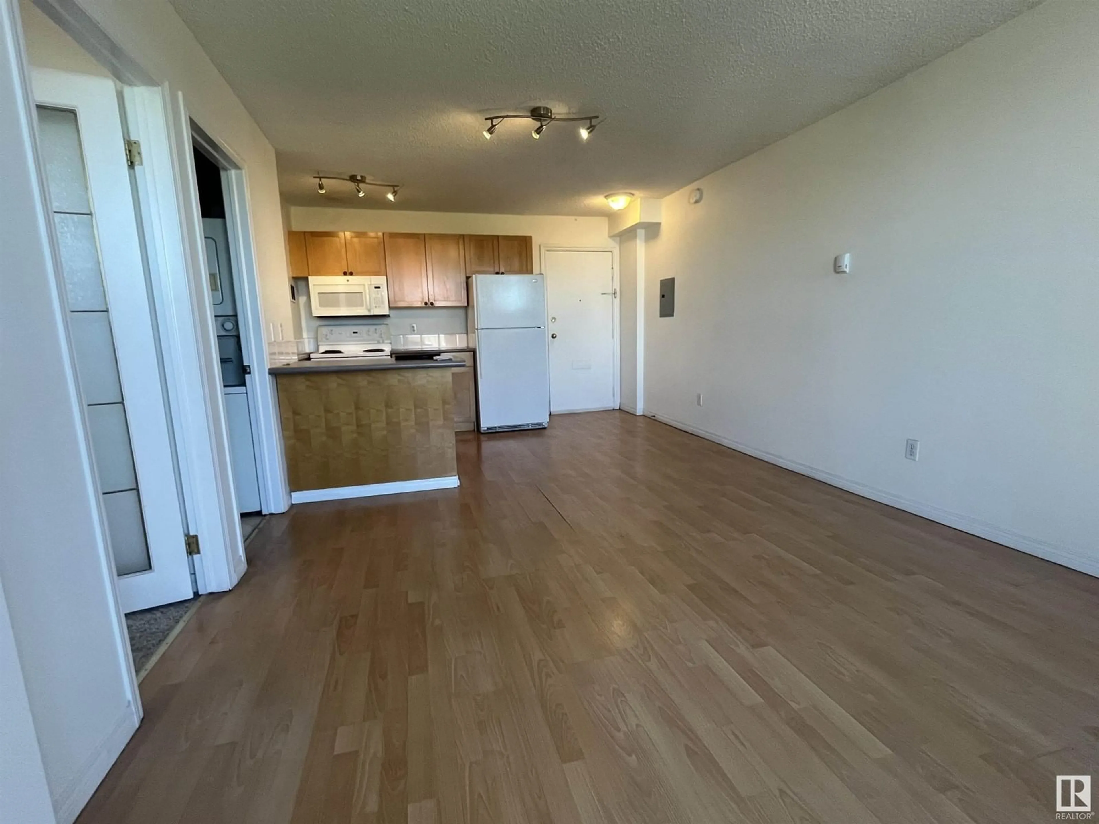 A pic of a room, not visible floor for #1102 9730 106 ST NW, Edmonton Alberta T5K1B7