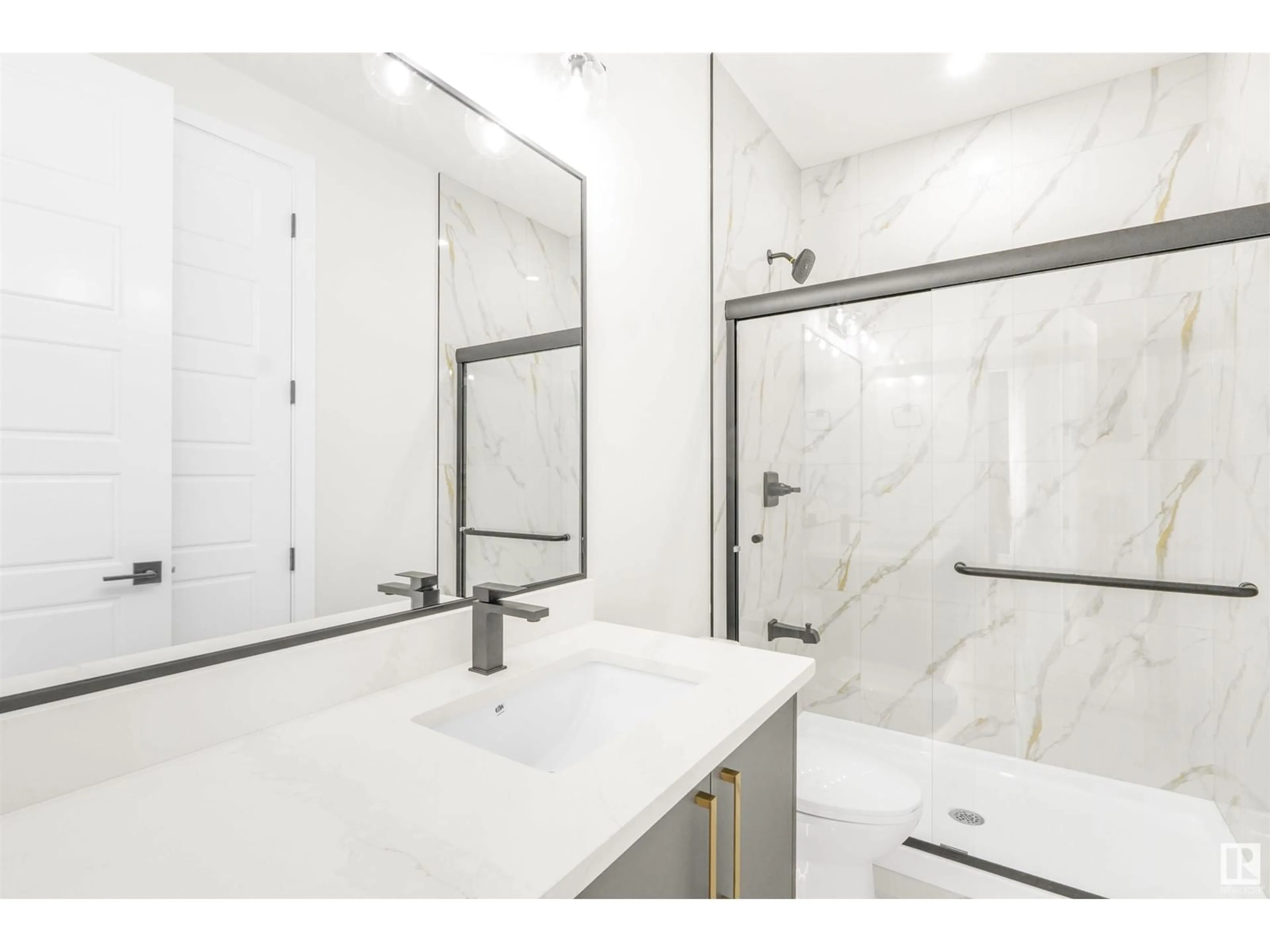 Contemporary bathroom, ceramic floors for 3513 42 AV, Beaumont Alberta T4X3A7