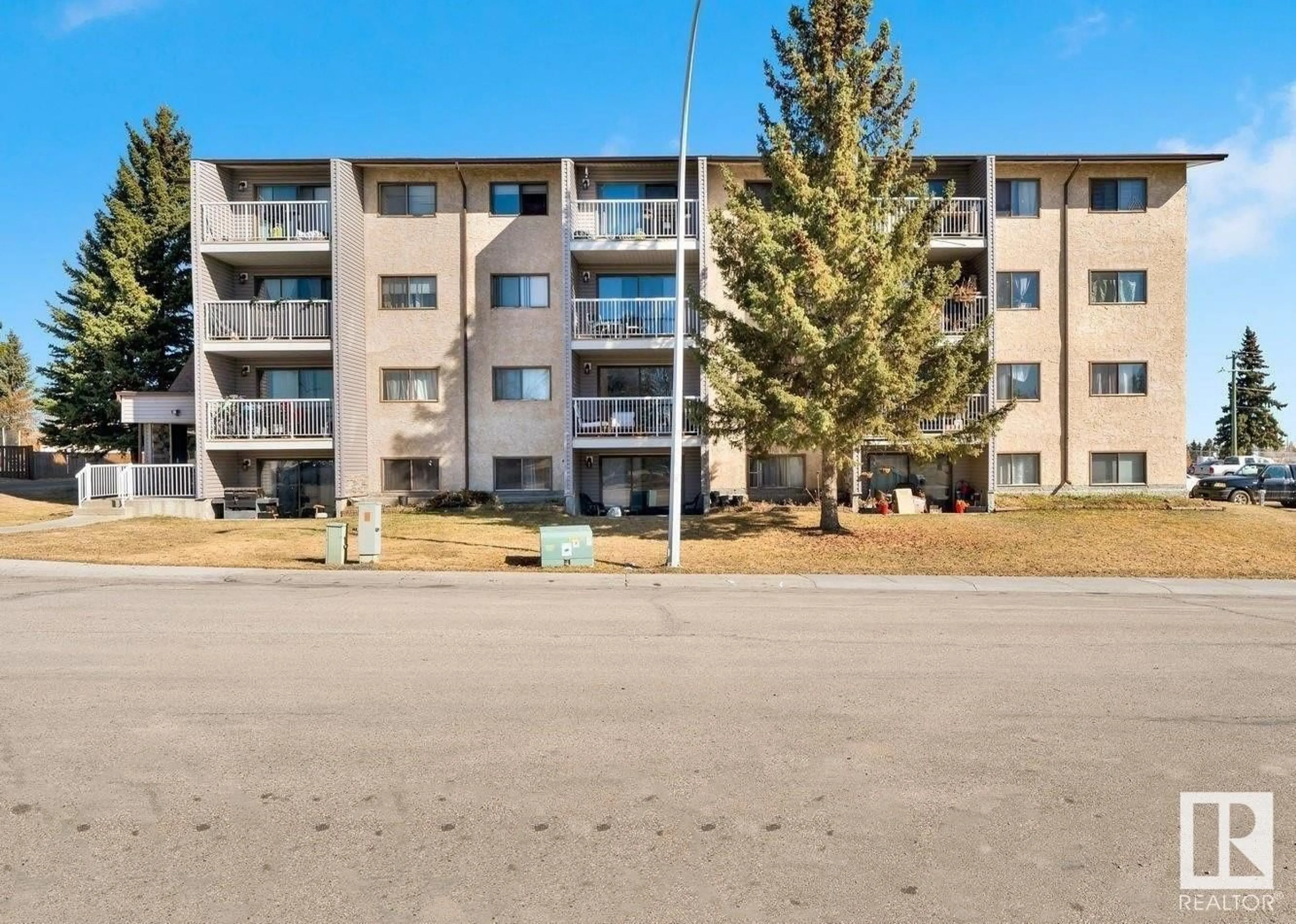 A pic from exterior of the house or condo for #101 51 BROWN ST, Stony Plain Alberta T7Z1P2