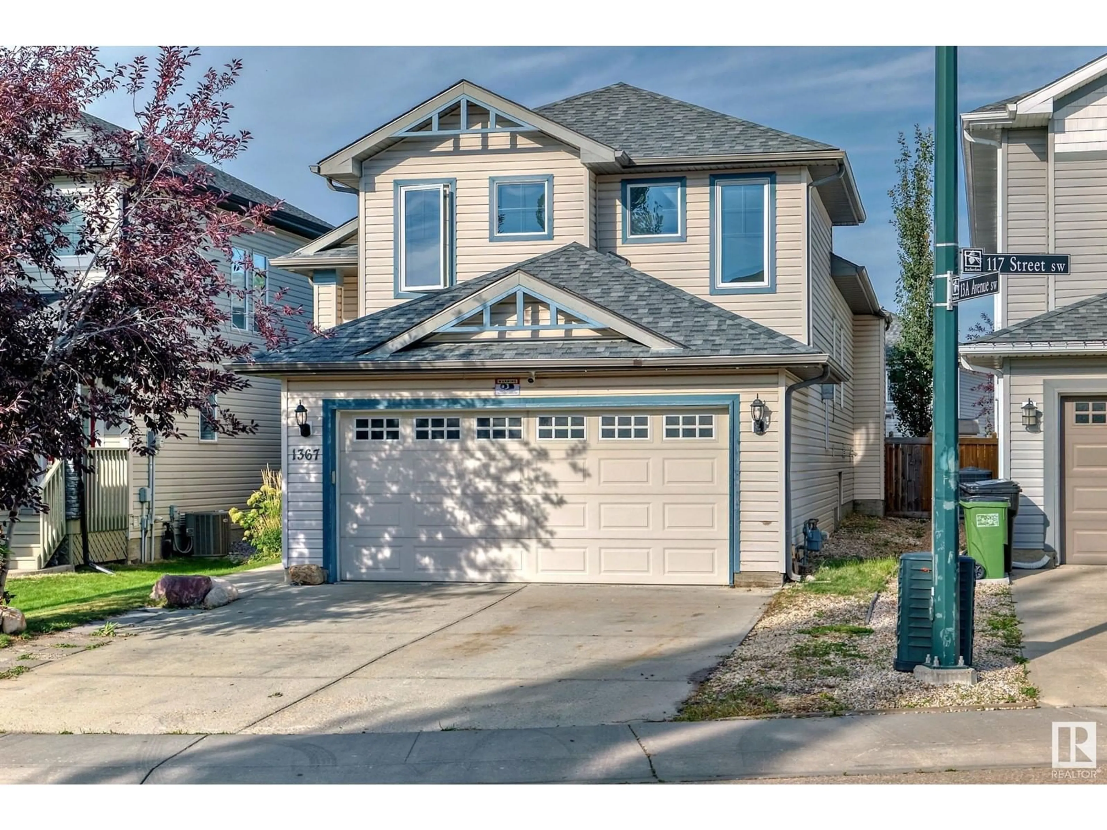 Frontside or backside of a home, the street view for 1367 117 SW, Edmonton Alberta T6W0E6