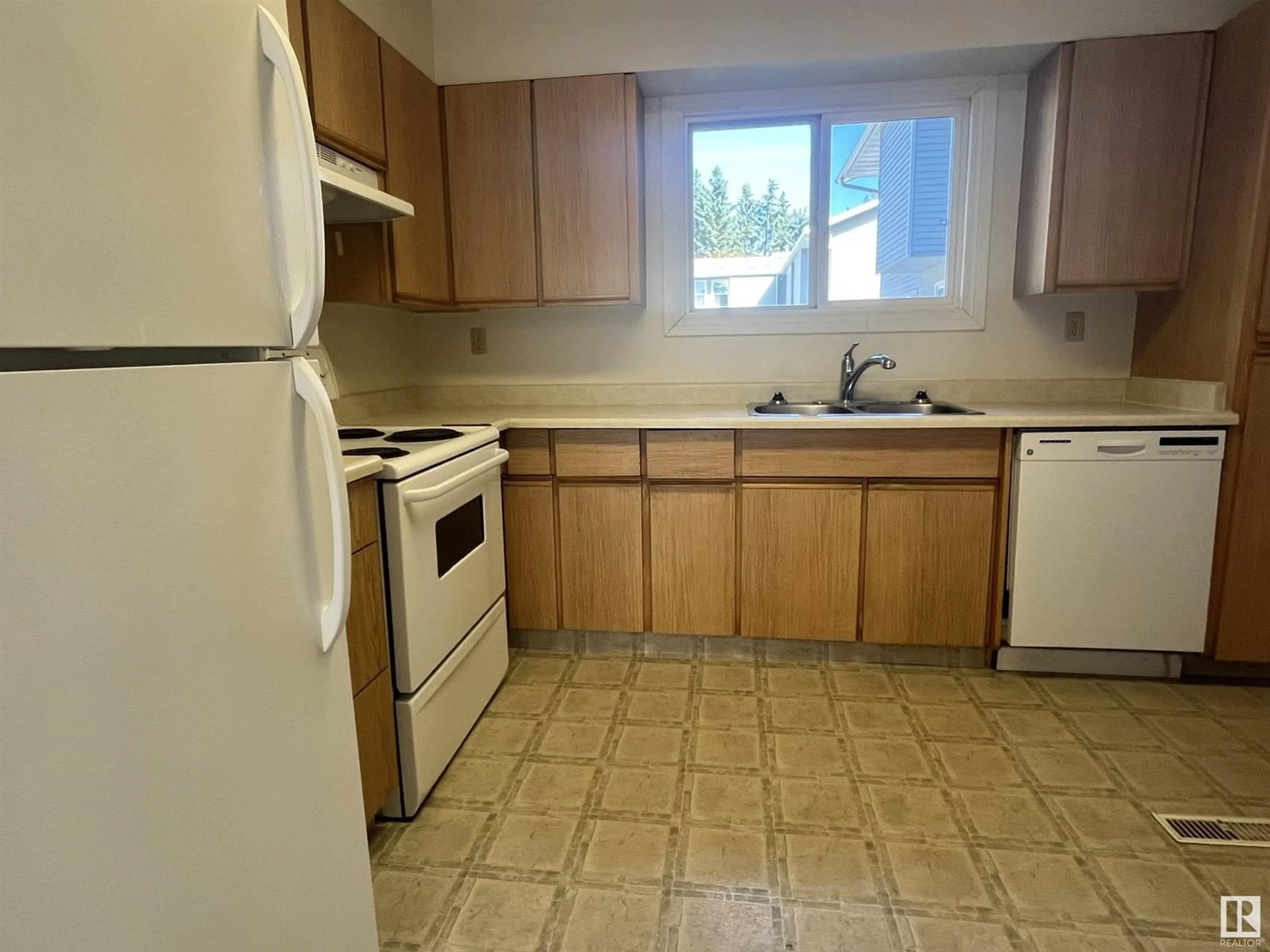 Standard kitchen for #33 4403 RIVERBEND RD NW, Edmonton Alberta T6H5S9