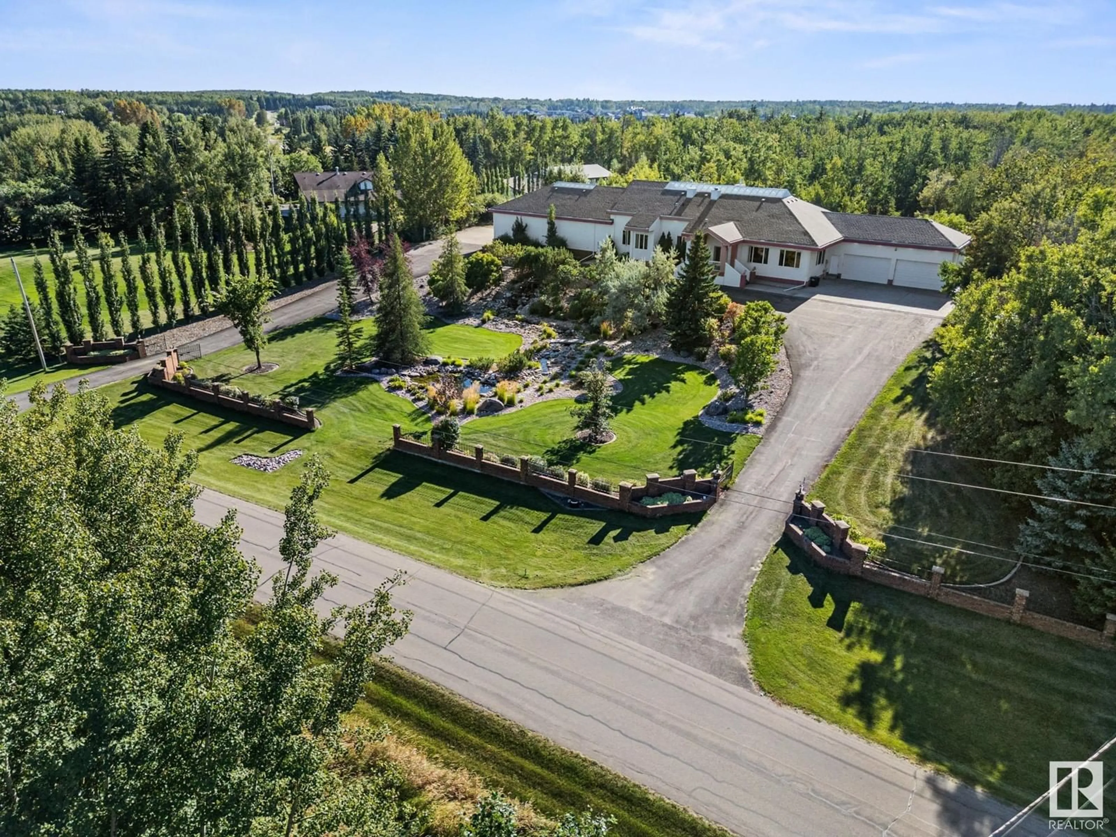 A pic from outside/outdoor area/front of a property/back of a property/a pic from drone, unknown for 397 RGE ROAD 231 RGE ROAD, Rural Strathcona County Alberta T8B1A8