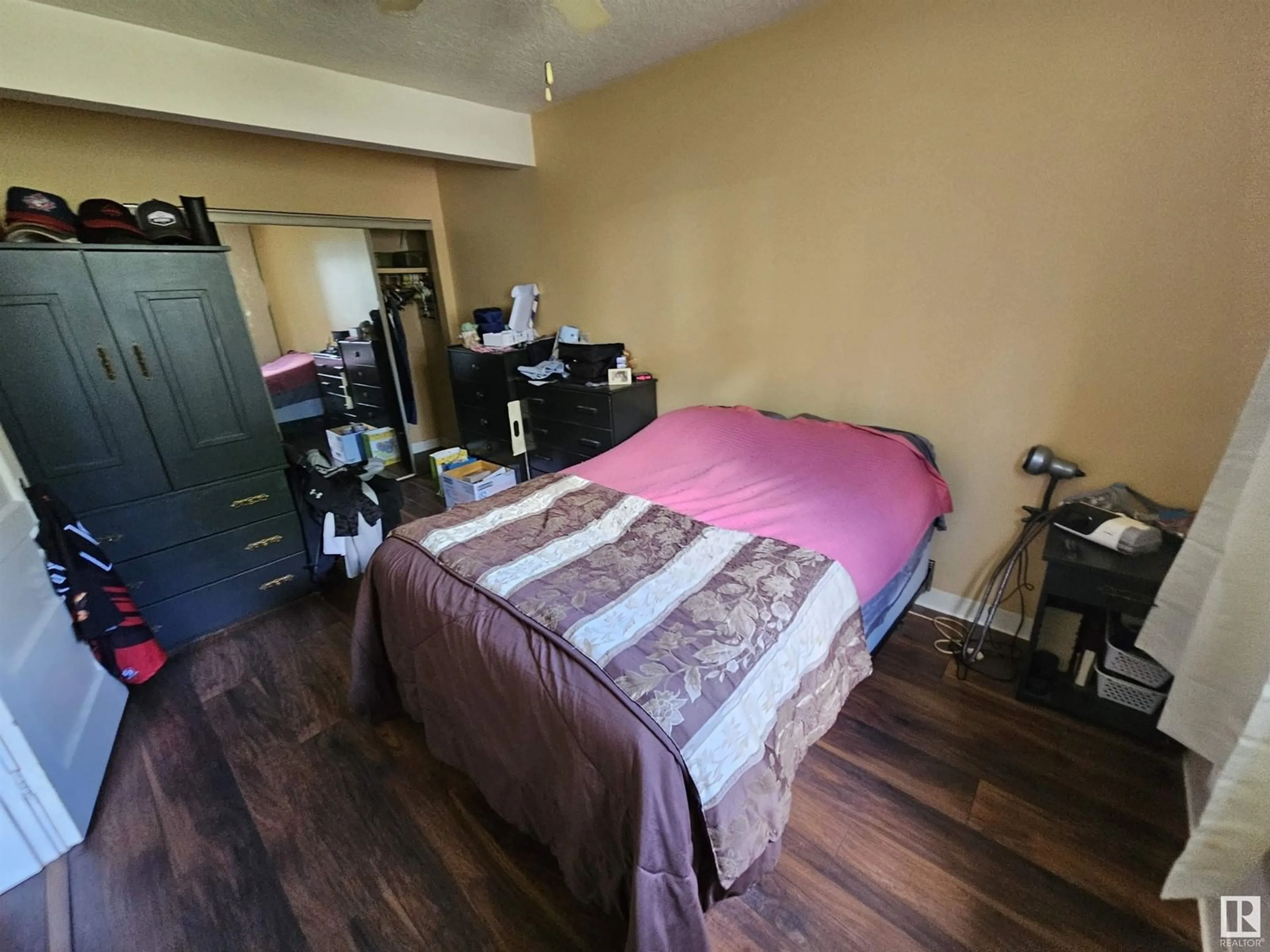 A pic of a room, unknown floor for 10438 147 ST NW, Edmonton Alberta T5N3C5