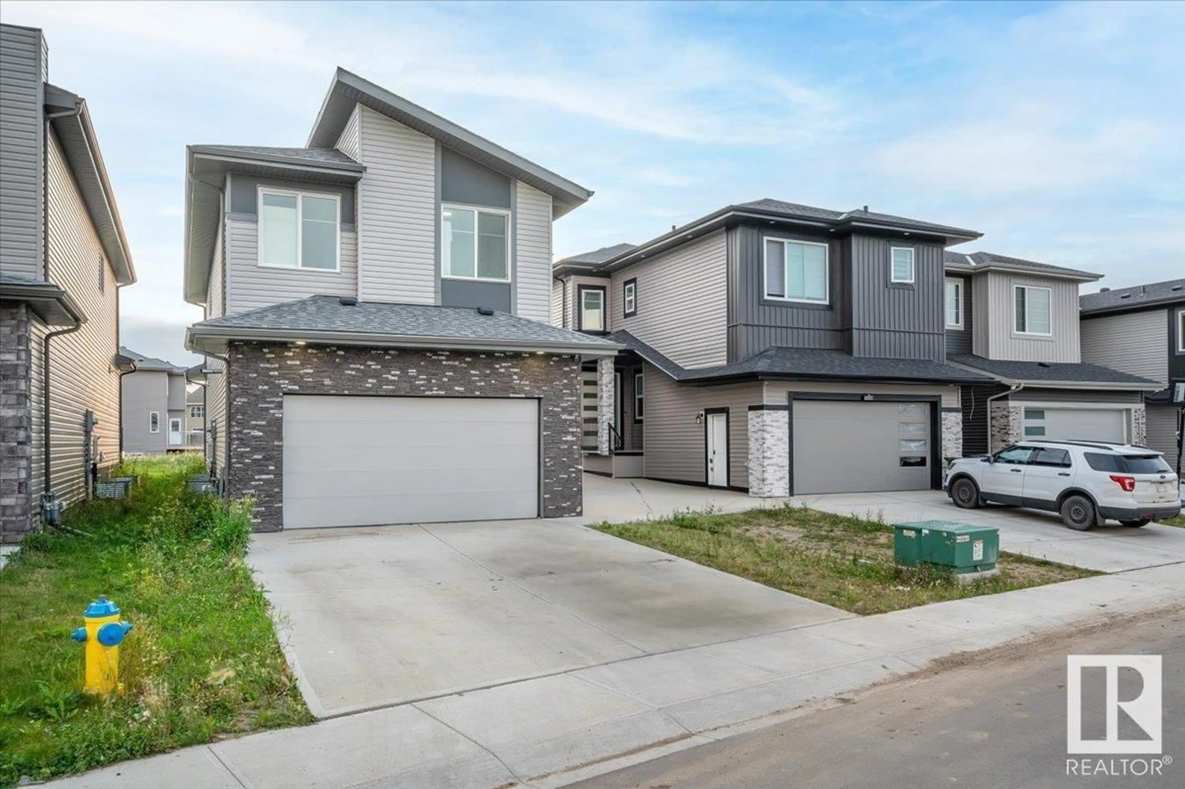 Frontside or backside of a home, the street view for 17124 68 ST NW, Edmonton Alberta T5Z0W3