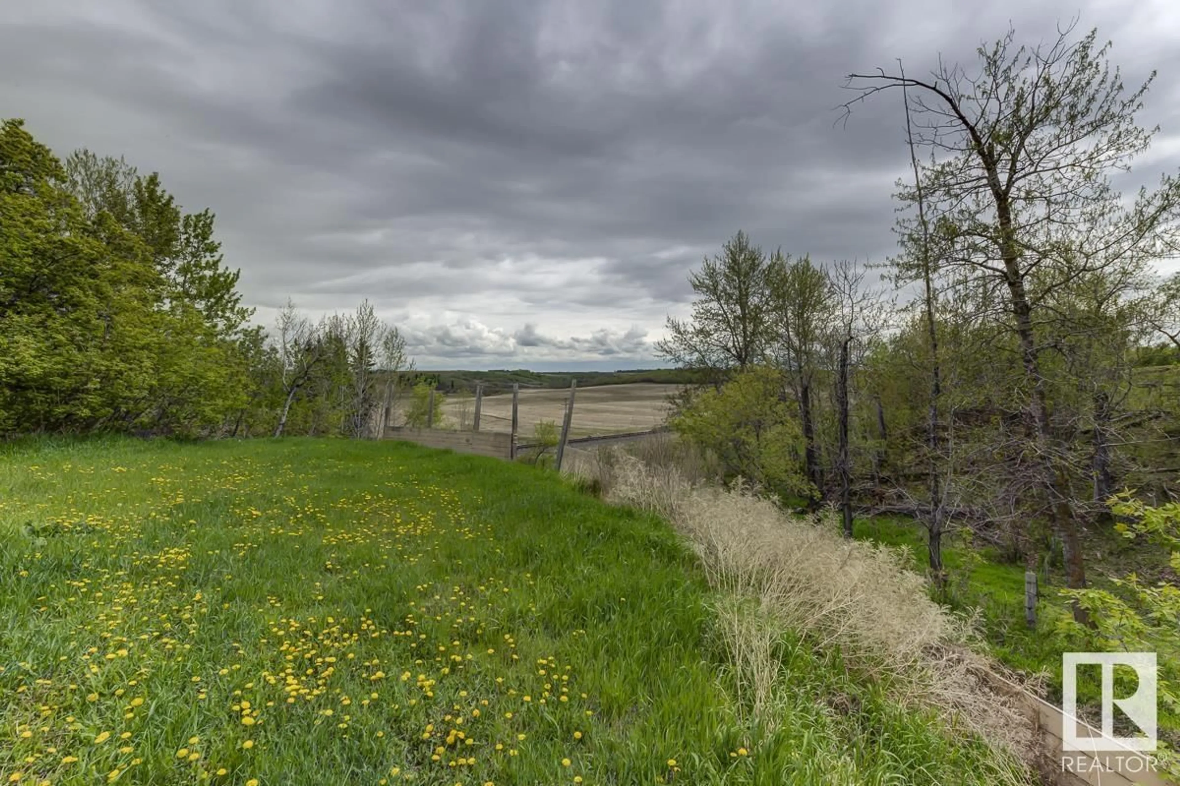 A pic from exterior of the house or condo, the view of lake or river for 25018 Richfield DR, Rural Sturgeon County Alberta T8T1H8